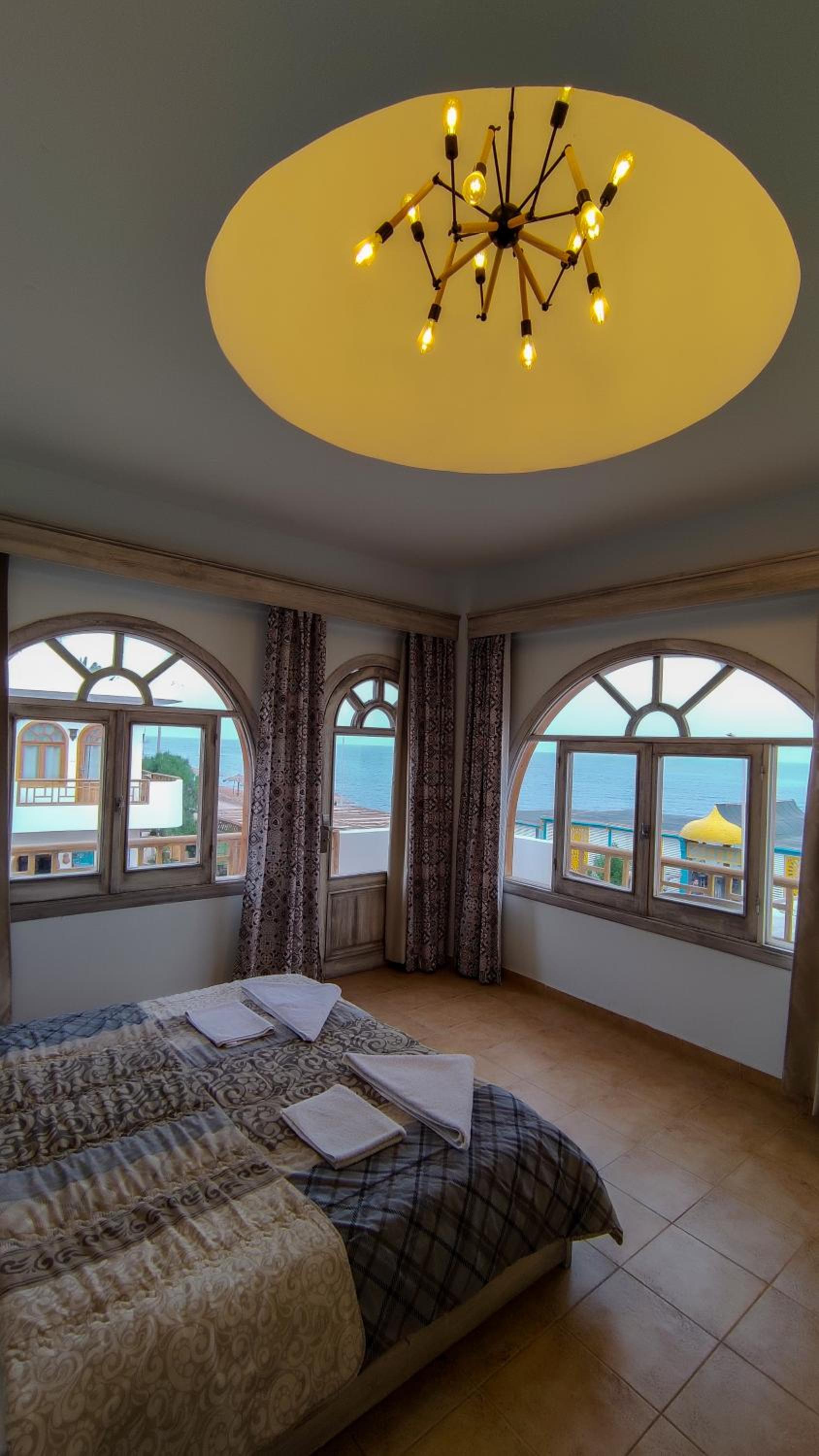Deluxe Double Room with Balcony and Sea View photo 1