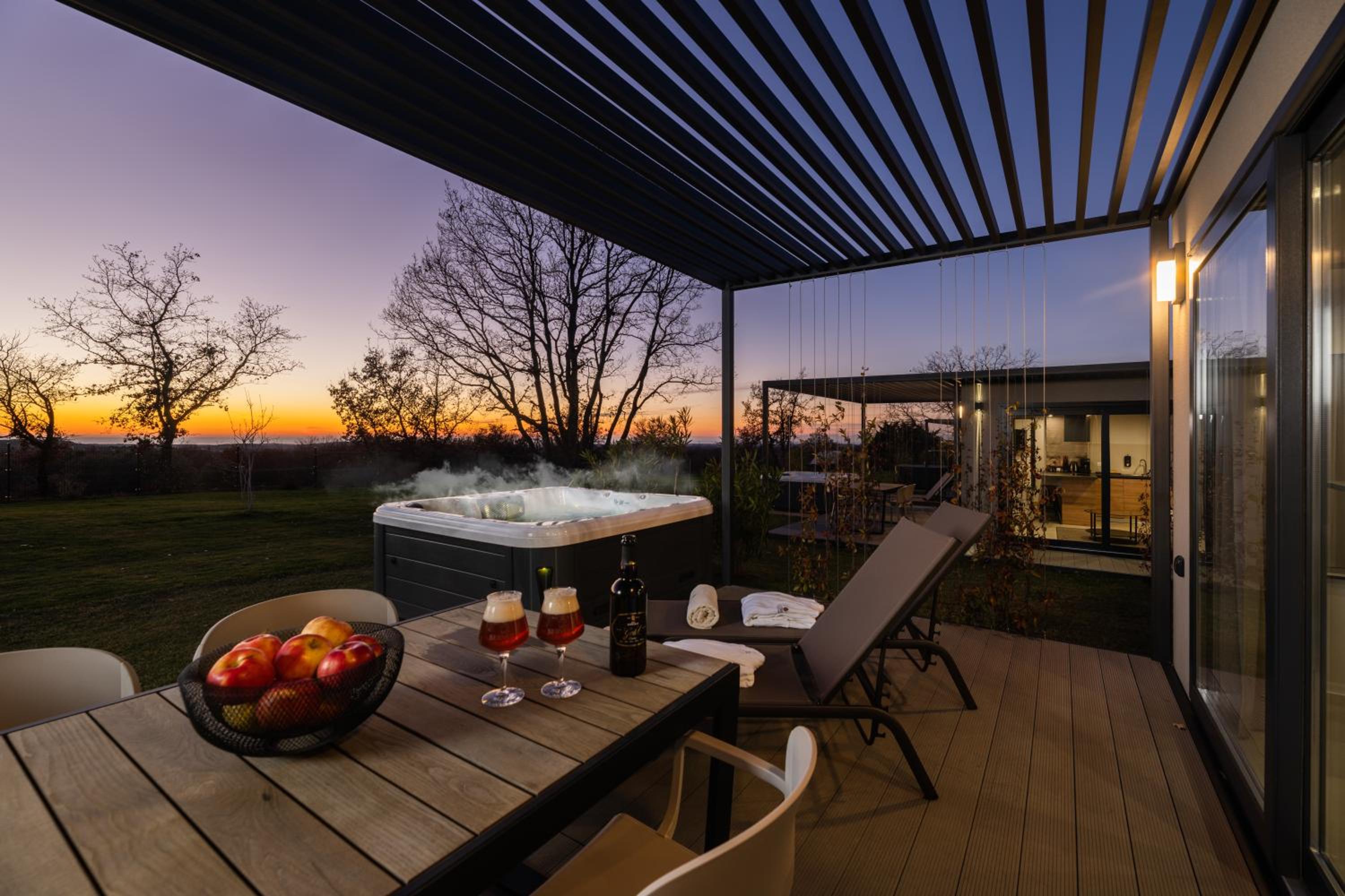 Agava Luxury Mobile Home with Hot Tub  photo 3