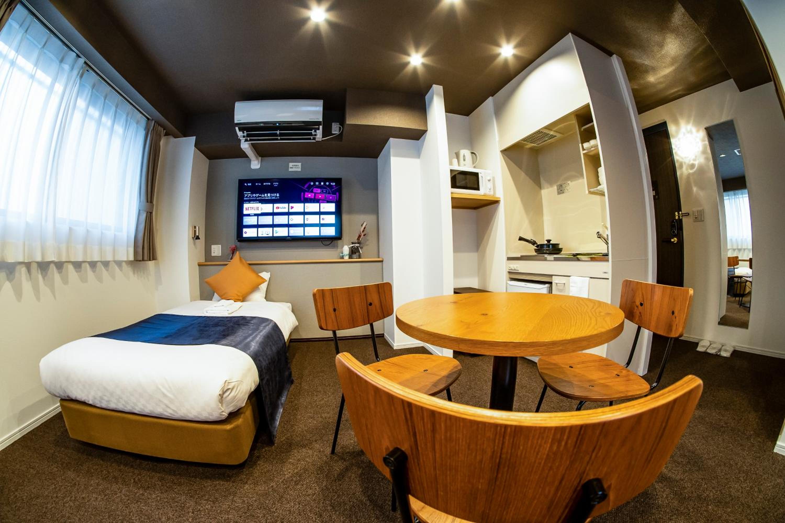 Superior Apartment thumbnail 6