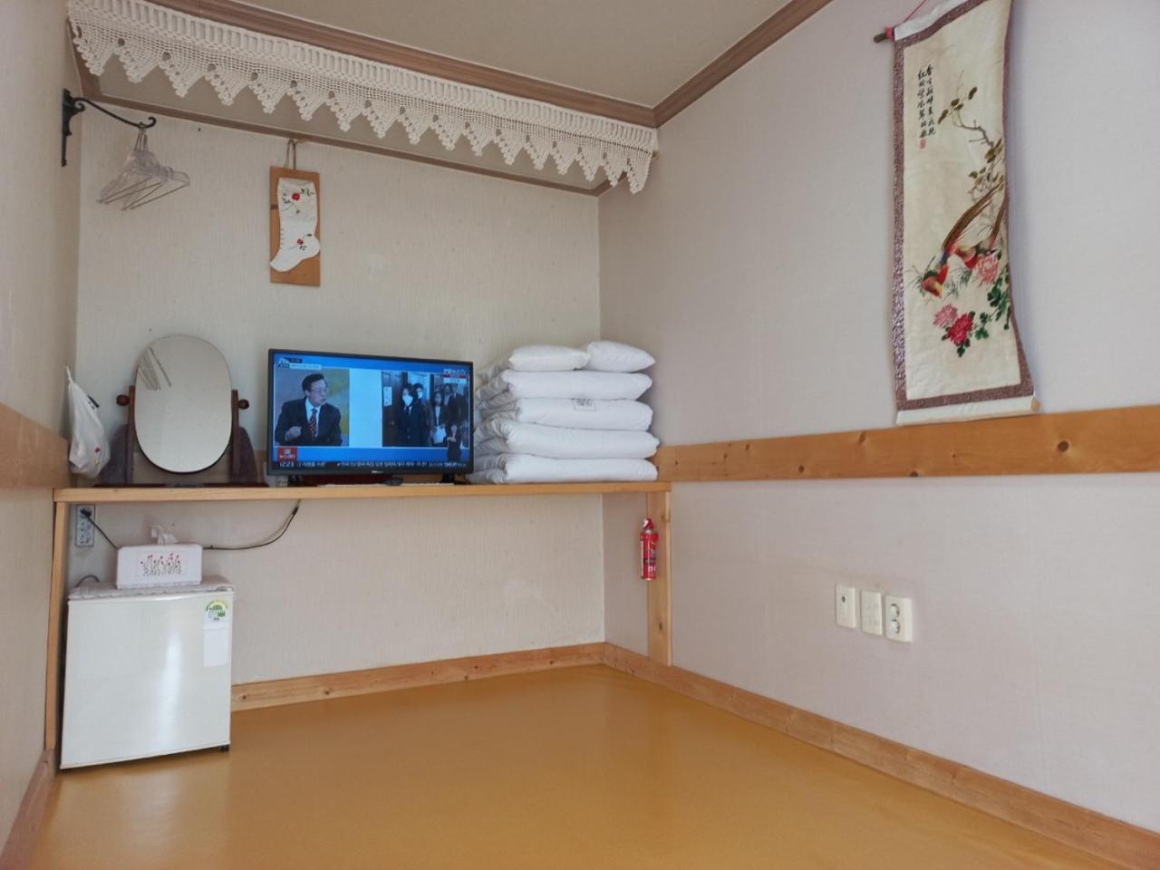 Korean-Style Deluxe Room - Photo 4