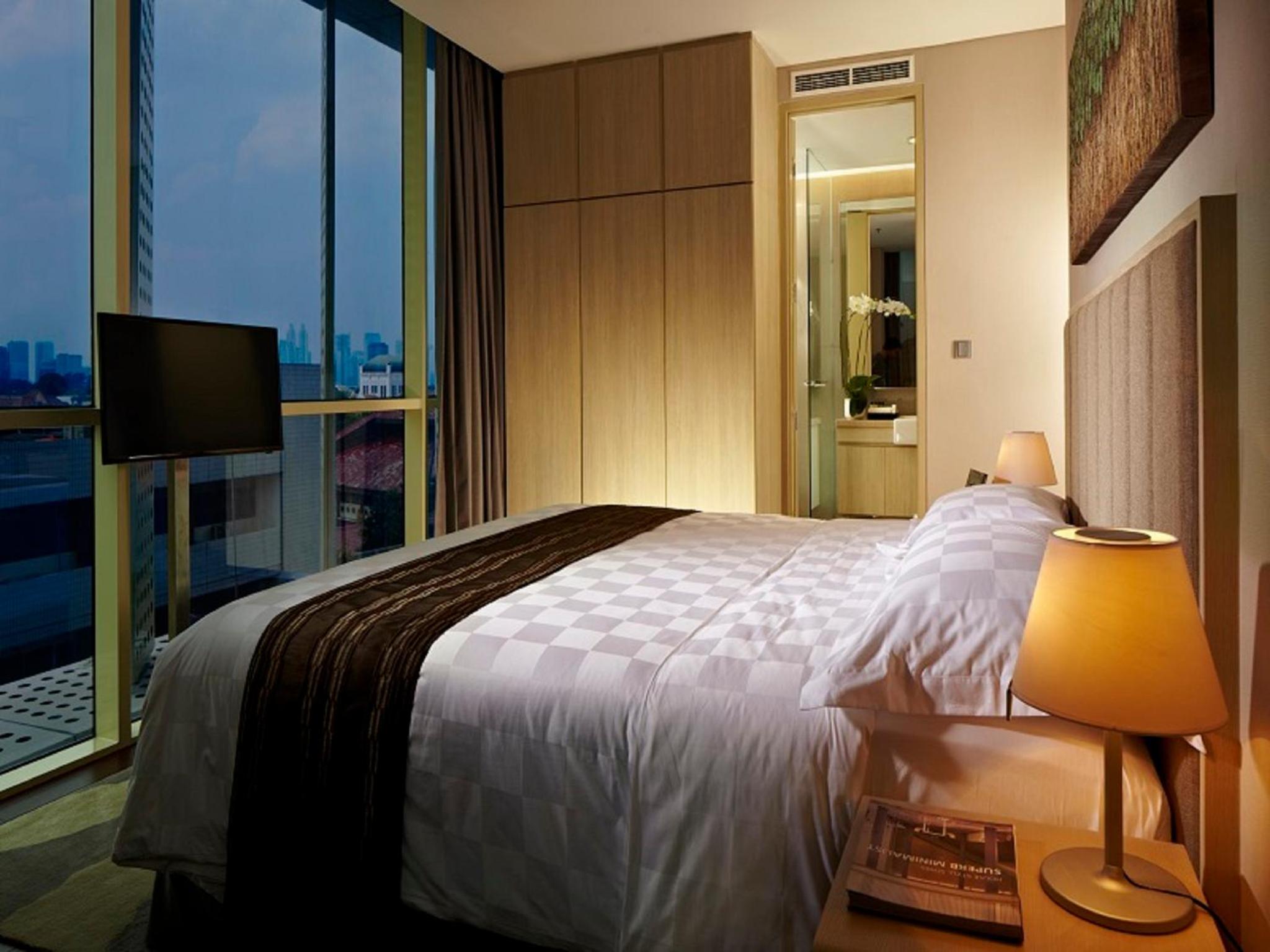 Executive Two-Bedroom Apartment - Photo 6