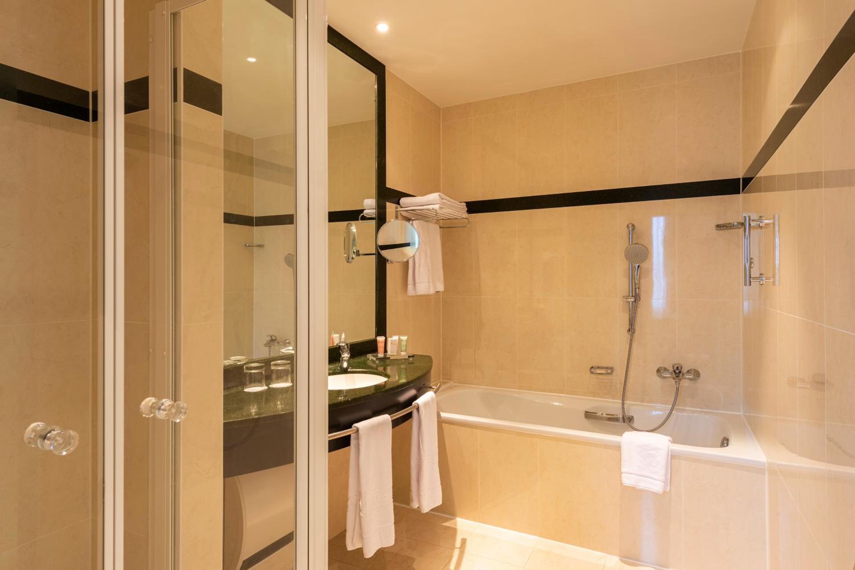 Royal Arches Suite - Photo 3