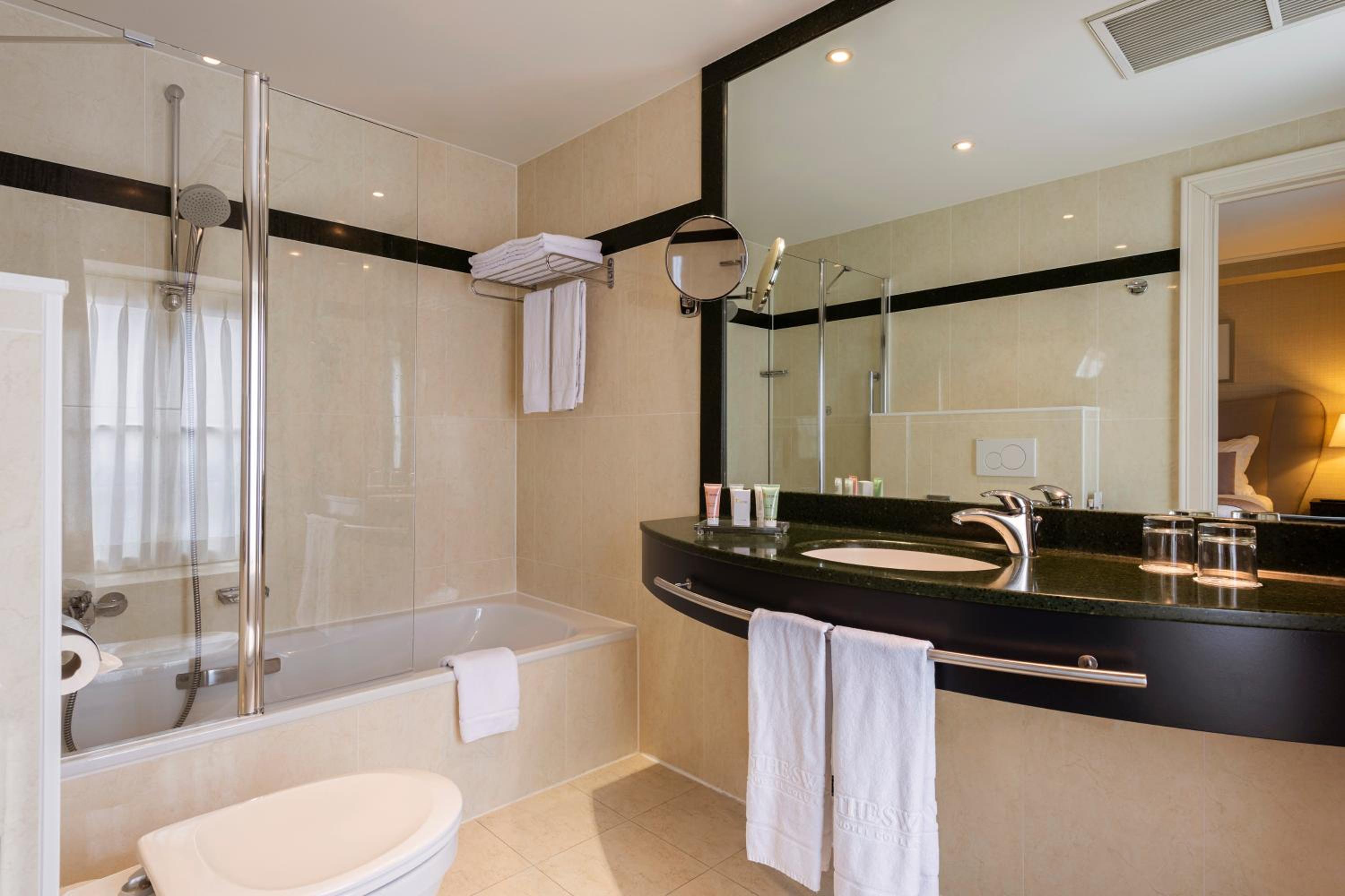Premium Room - Photo 5