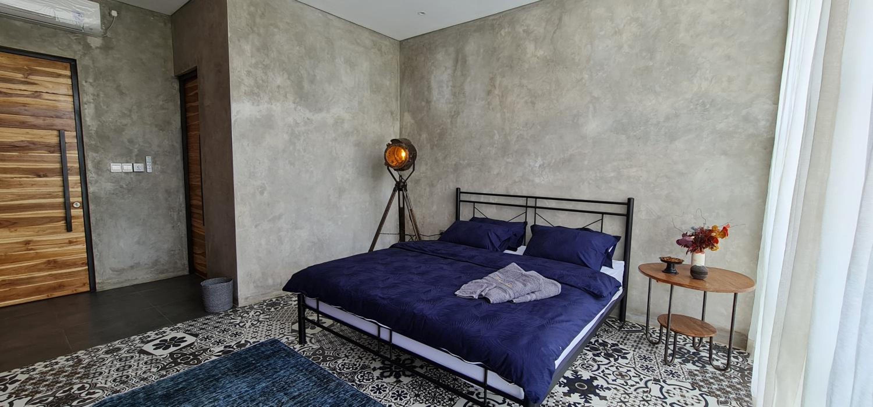 Villa with Private Pool - Photo 21