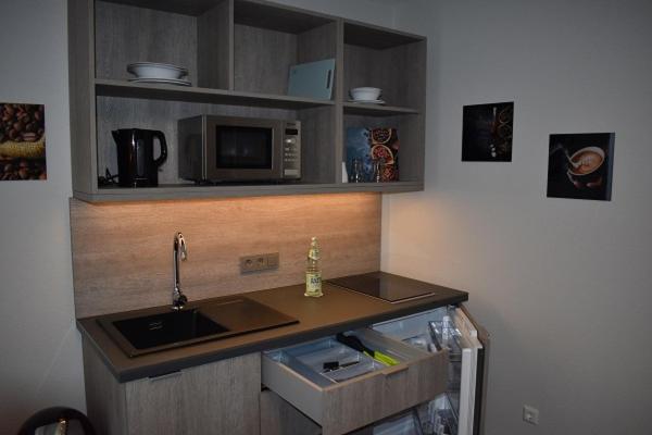 Deluxe Double Room (2 Adults + 1 Child) - Photo 11