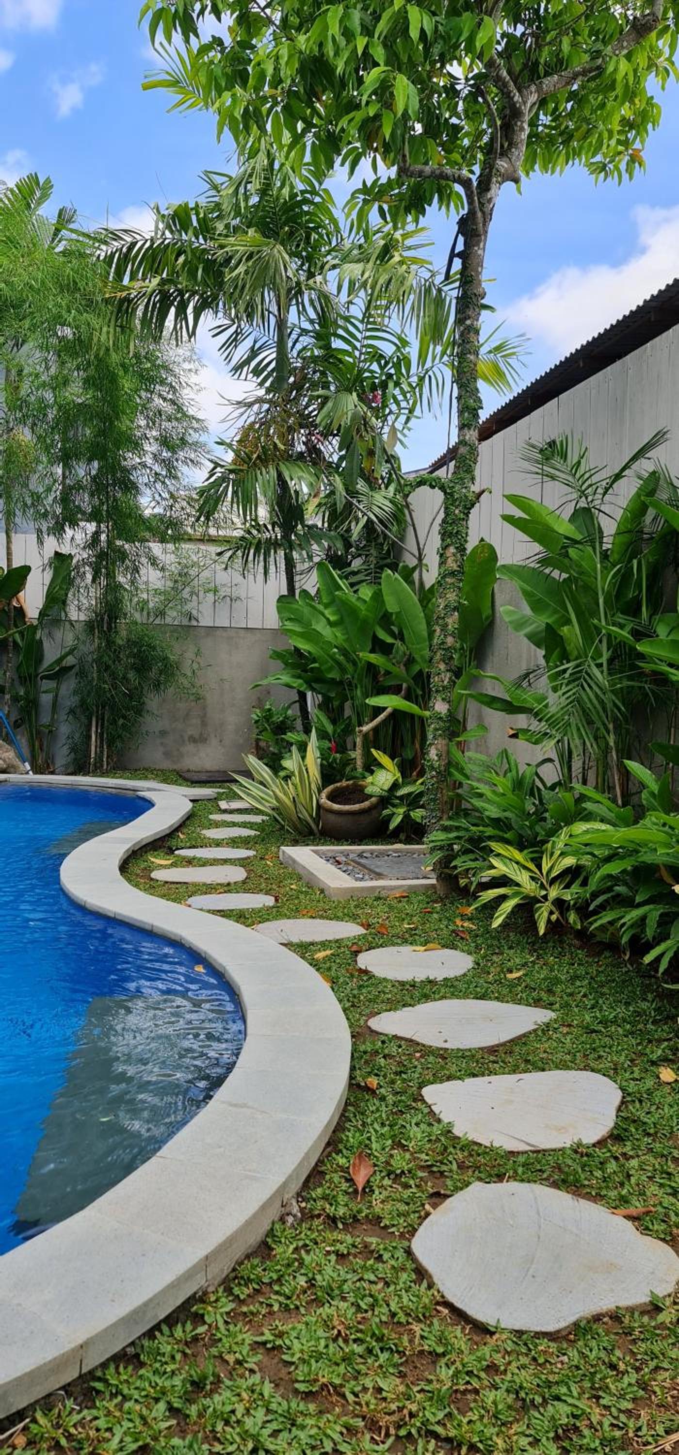 Villa with Private Pool - Photo 15