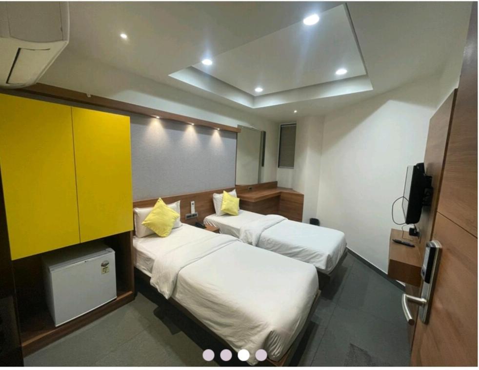 Deluxe Twin Room photo 2