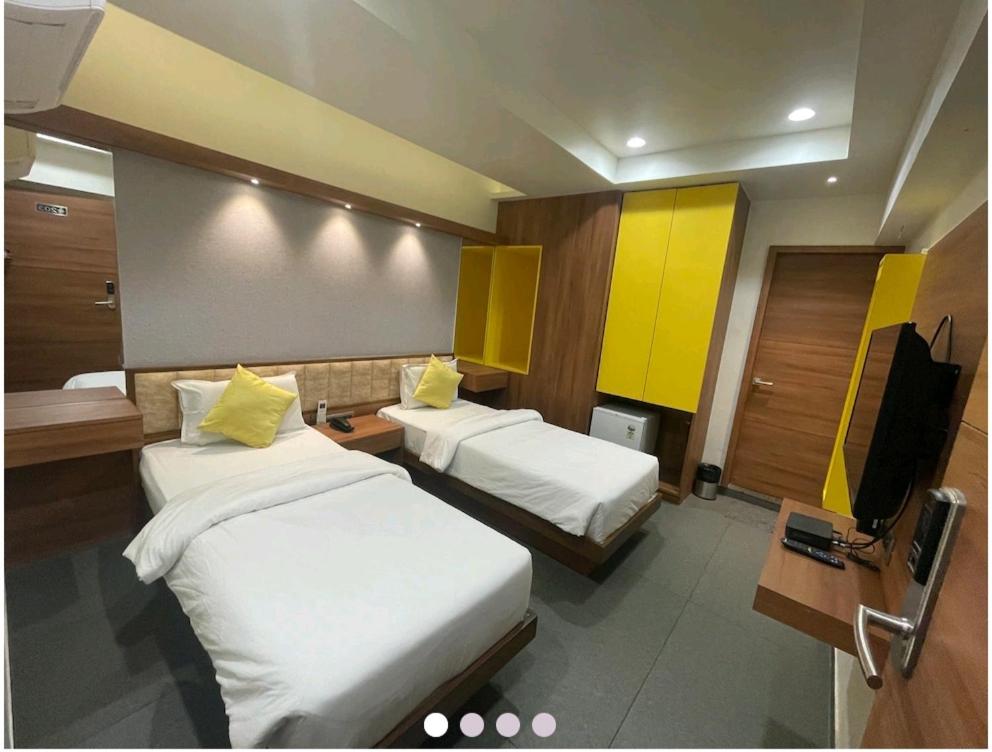 Deluxe Twin Room photo 1