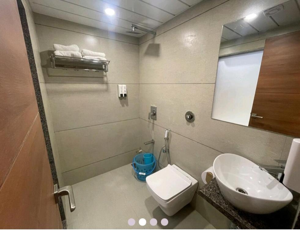 Deluxe Twin Room photo 3