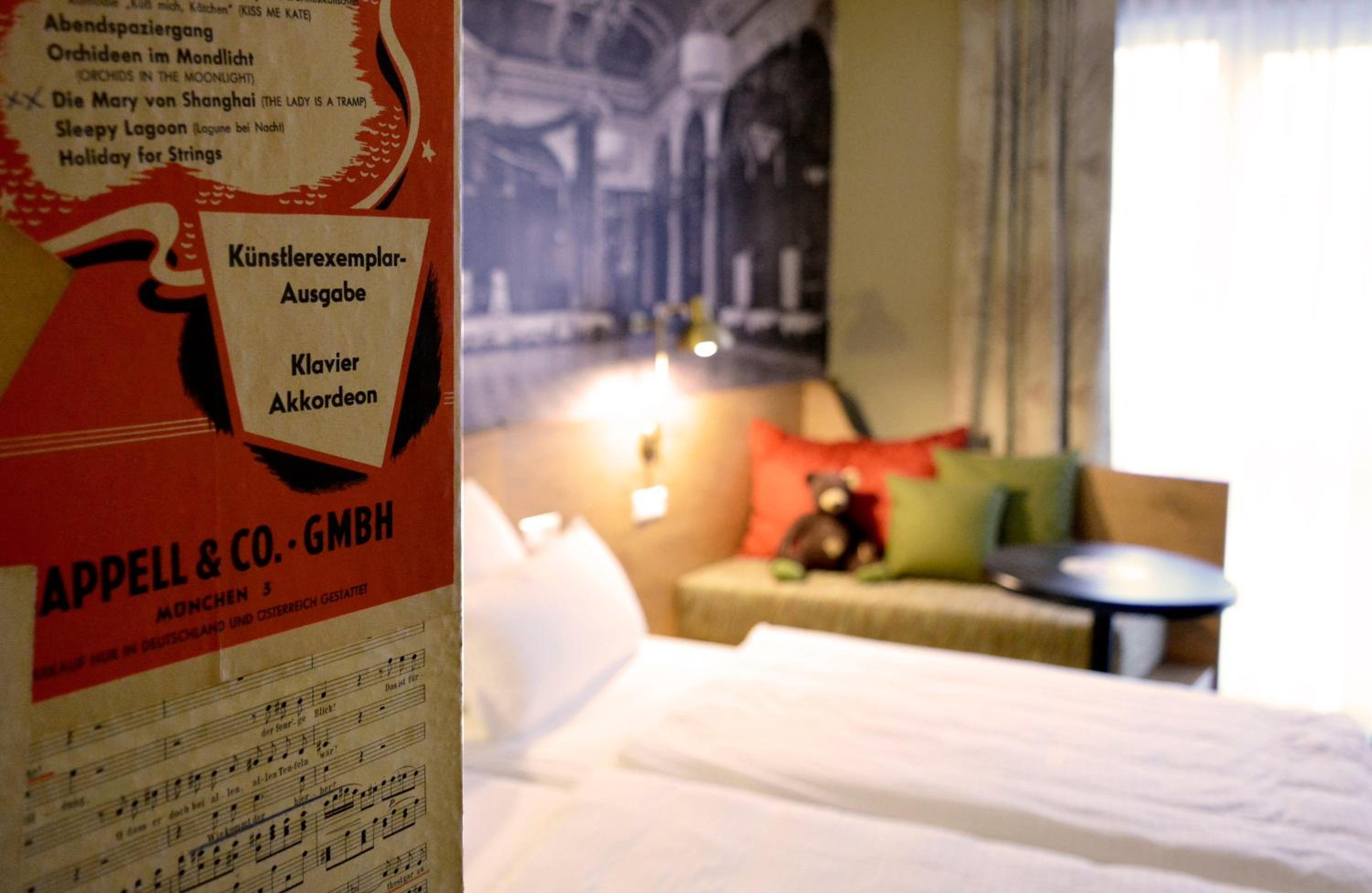Doppelzimmer „MIGHTY“ mit Kaffeemaschine und ruhiger Lage - Photo 11