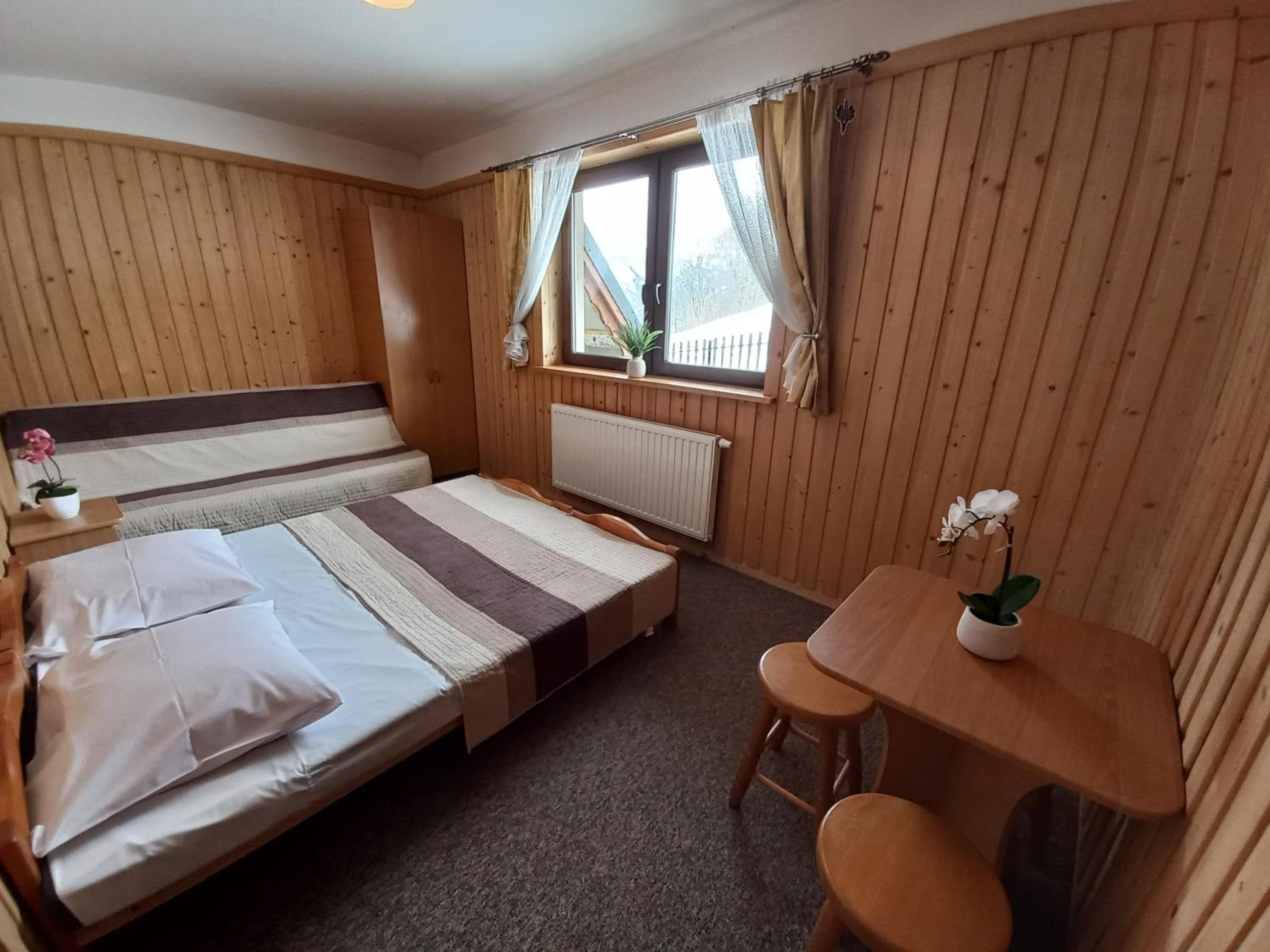 Triple Room with Bathroom - Photo 13