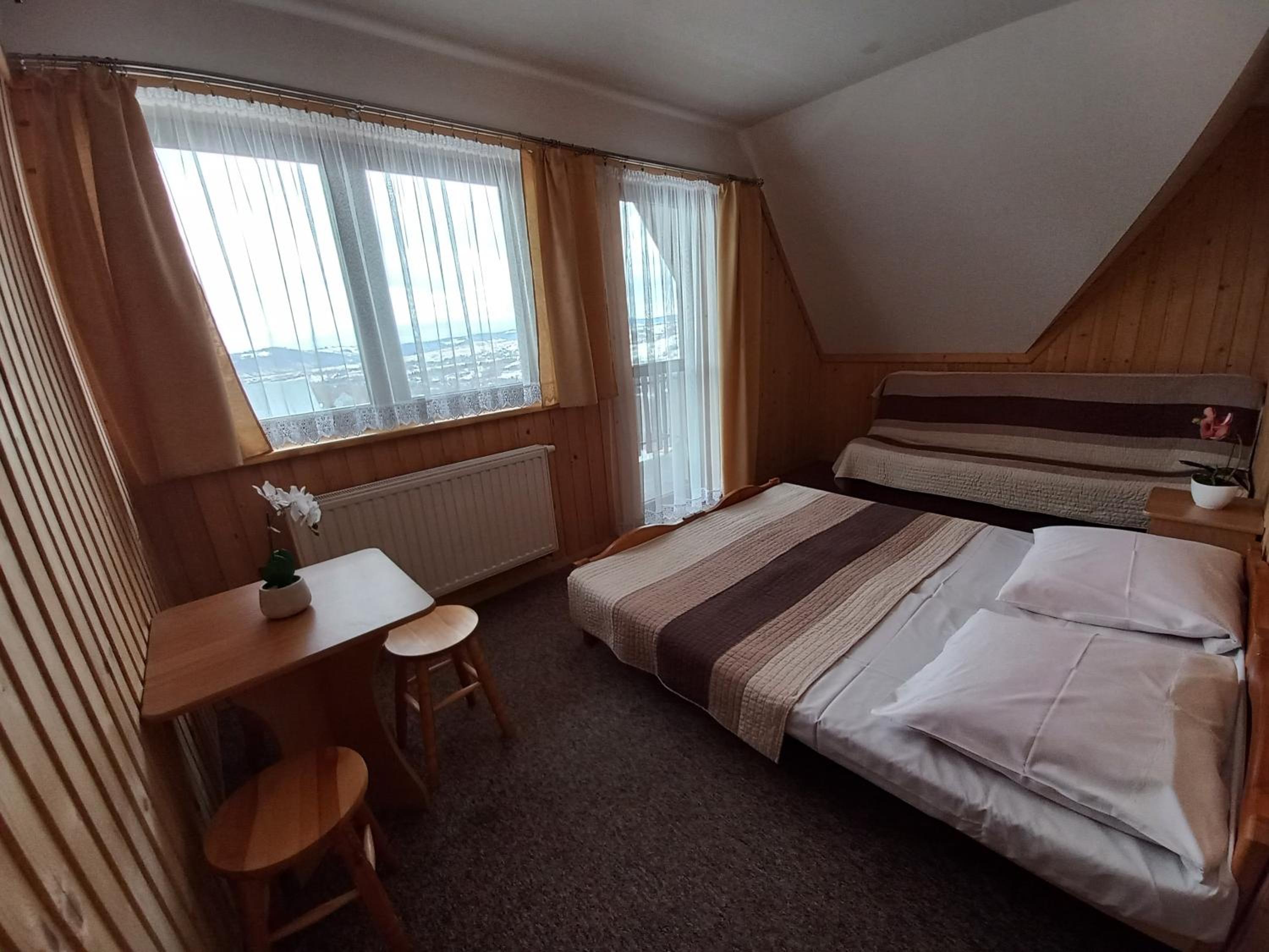 Triple Room with Bathroom - Photo 15