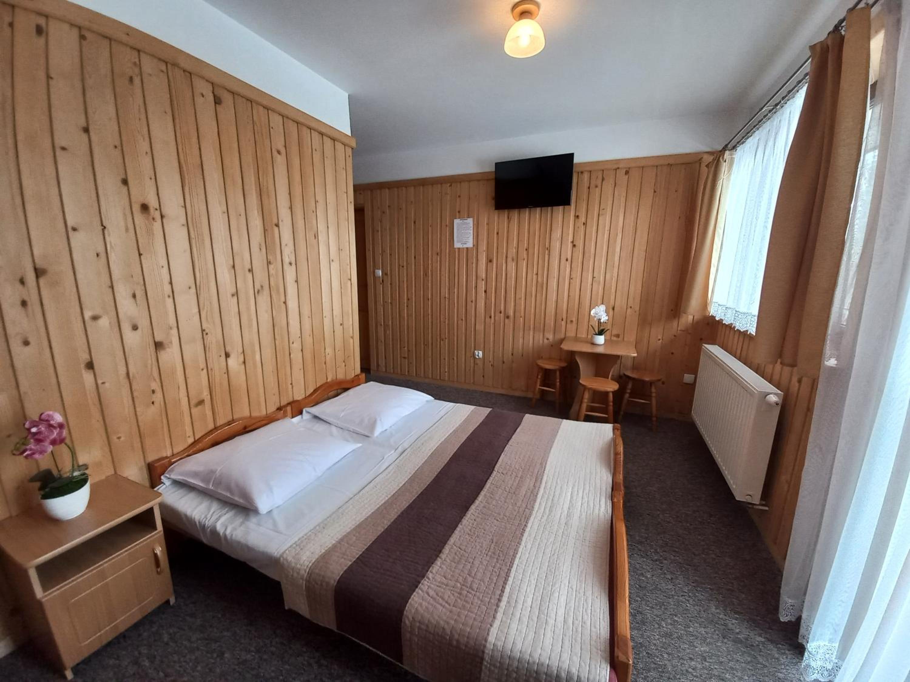 Triple Room with Bathroom - Photo 17