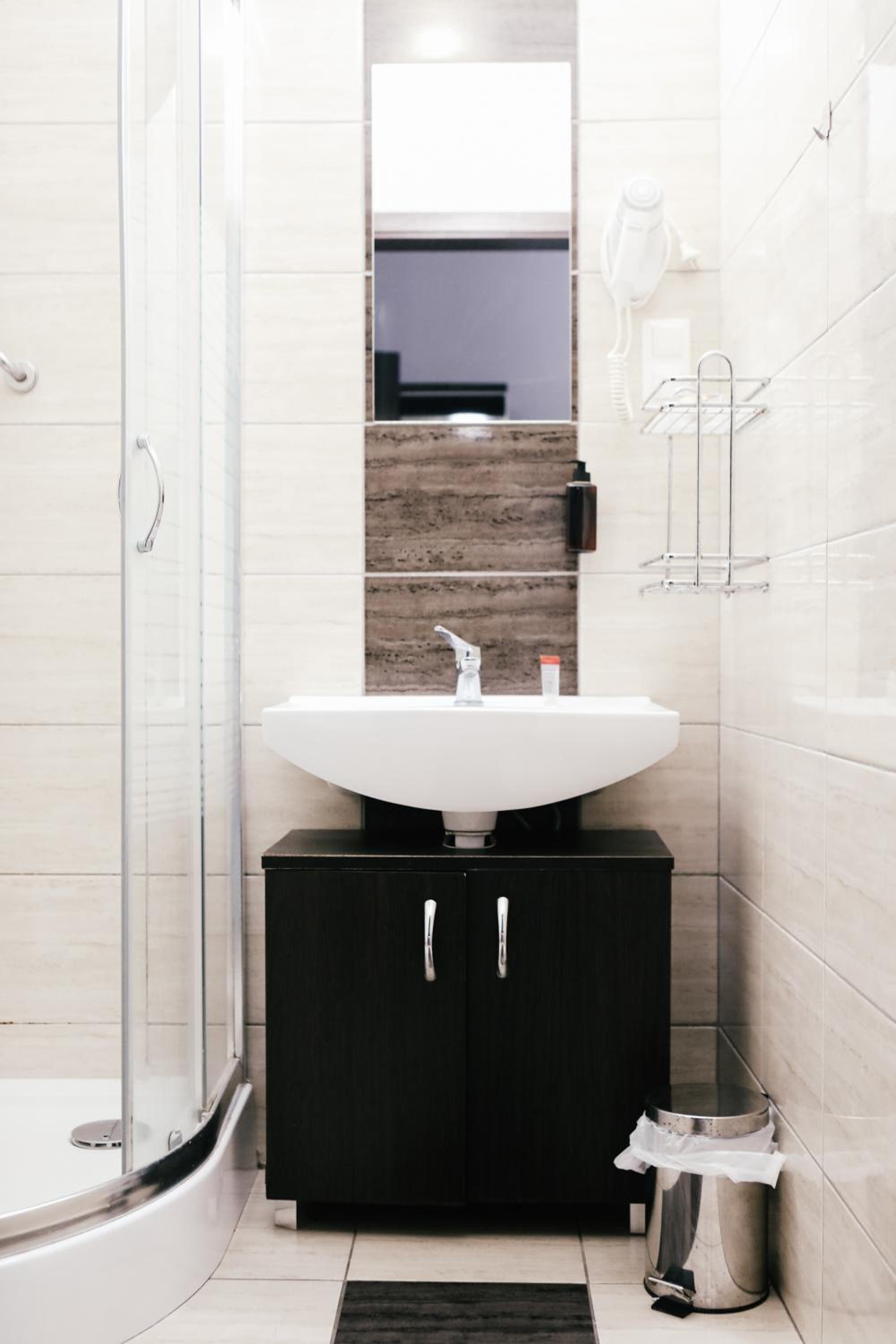 Triple Room - Photo 6