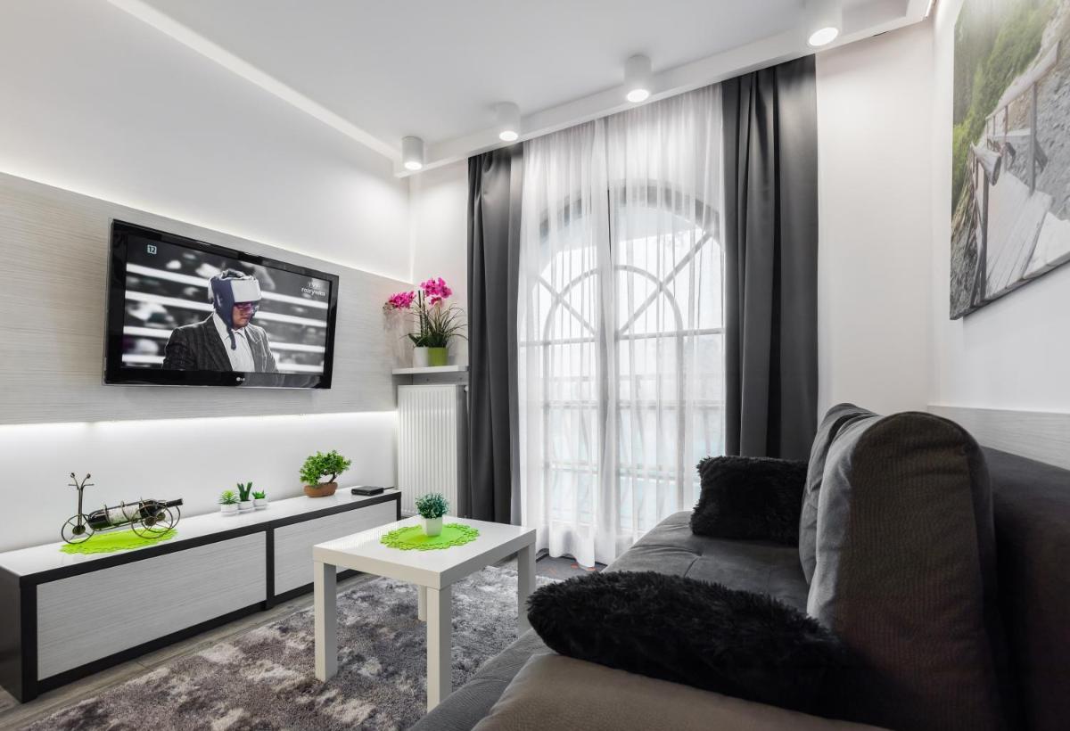 Apartment - Photo 2