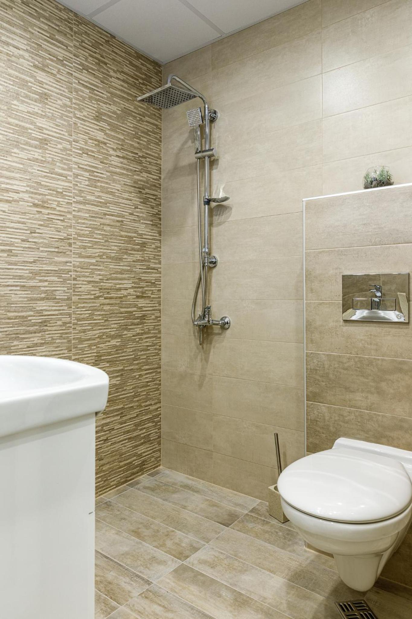 One-Bedroom Apartment - Photo 6