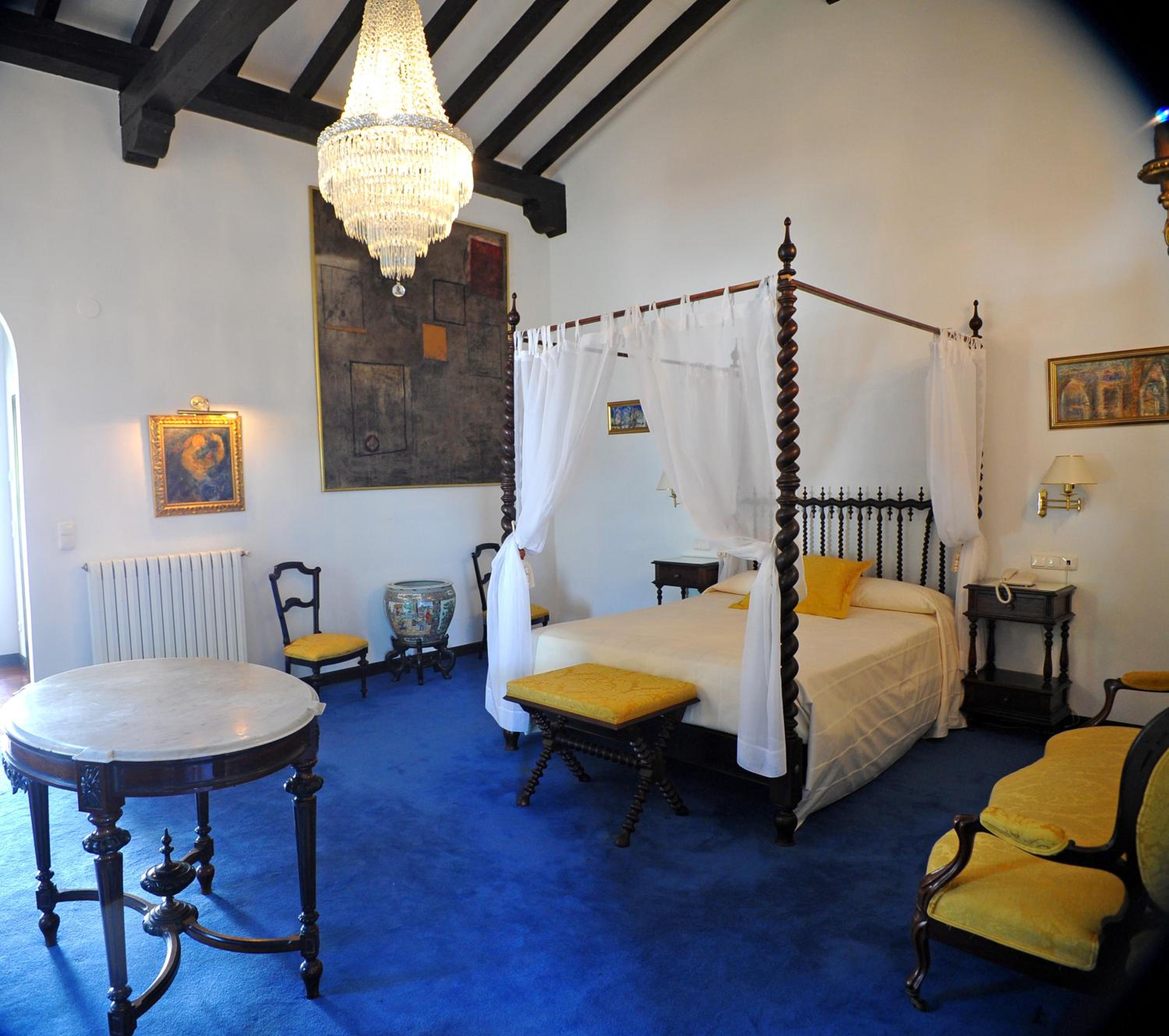 Suite with Hydro Massage and Terrace - Photo 20