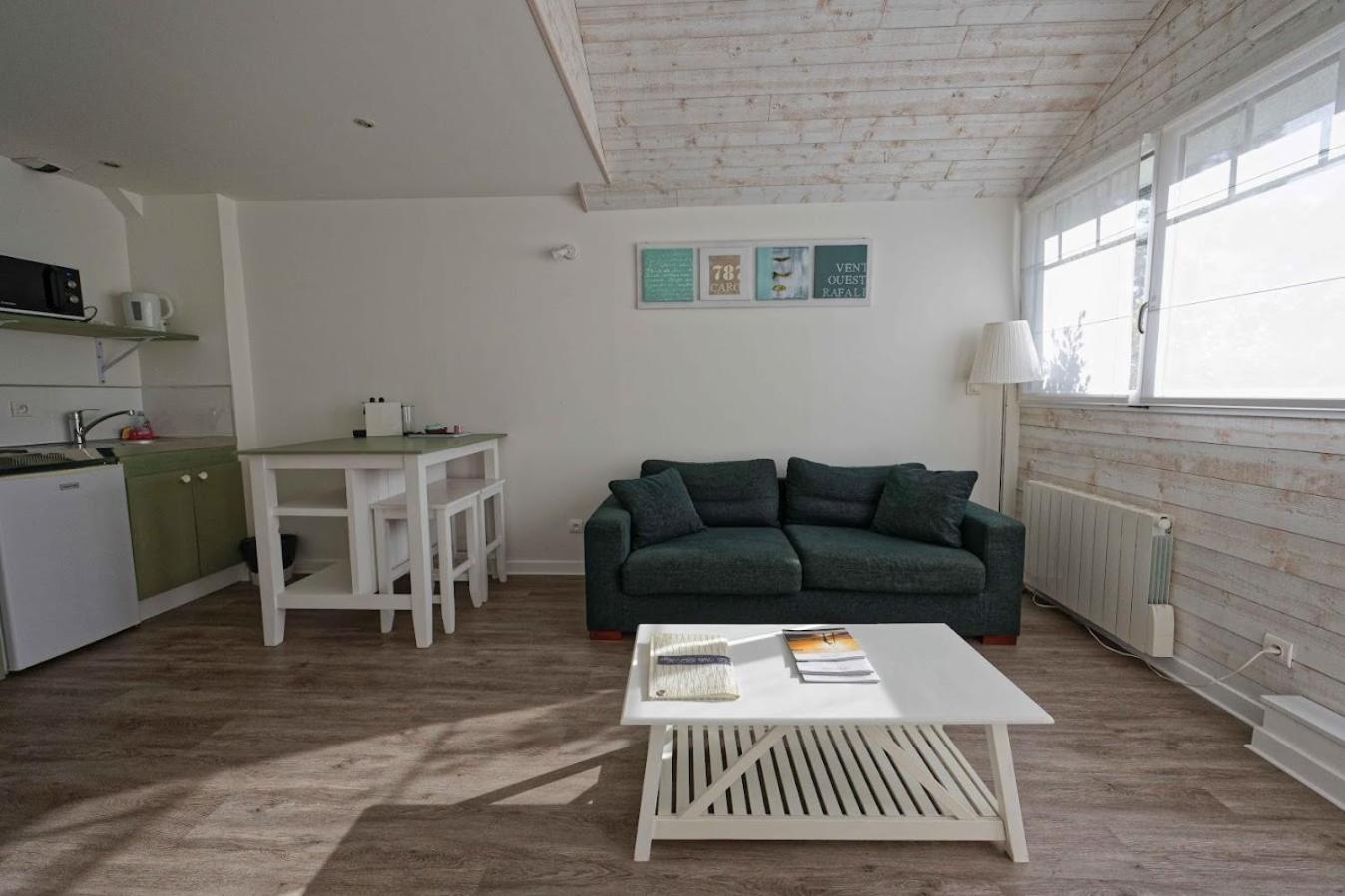 Suite Junior avec Balcon - Vue sur la Mer Suite Junior avec Balcon - Vue sur la Mer