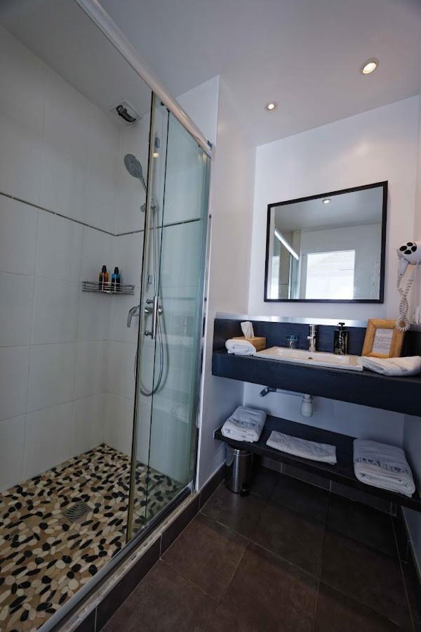 Junior Suite with Balcony Sea View photo 2