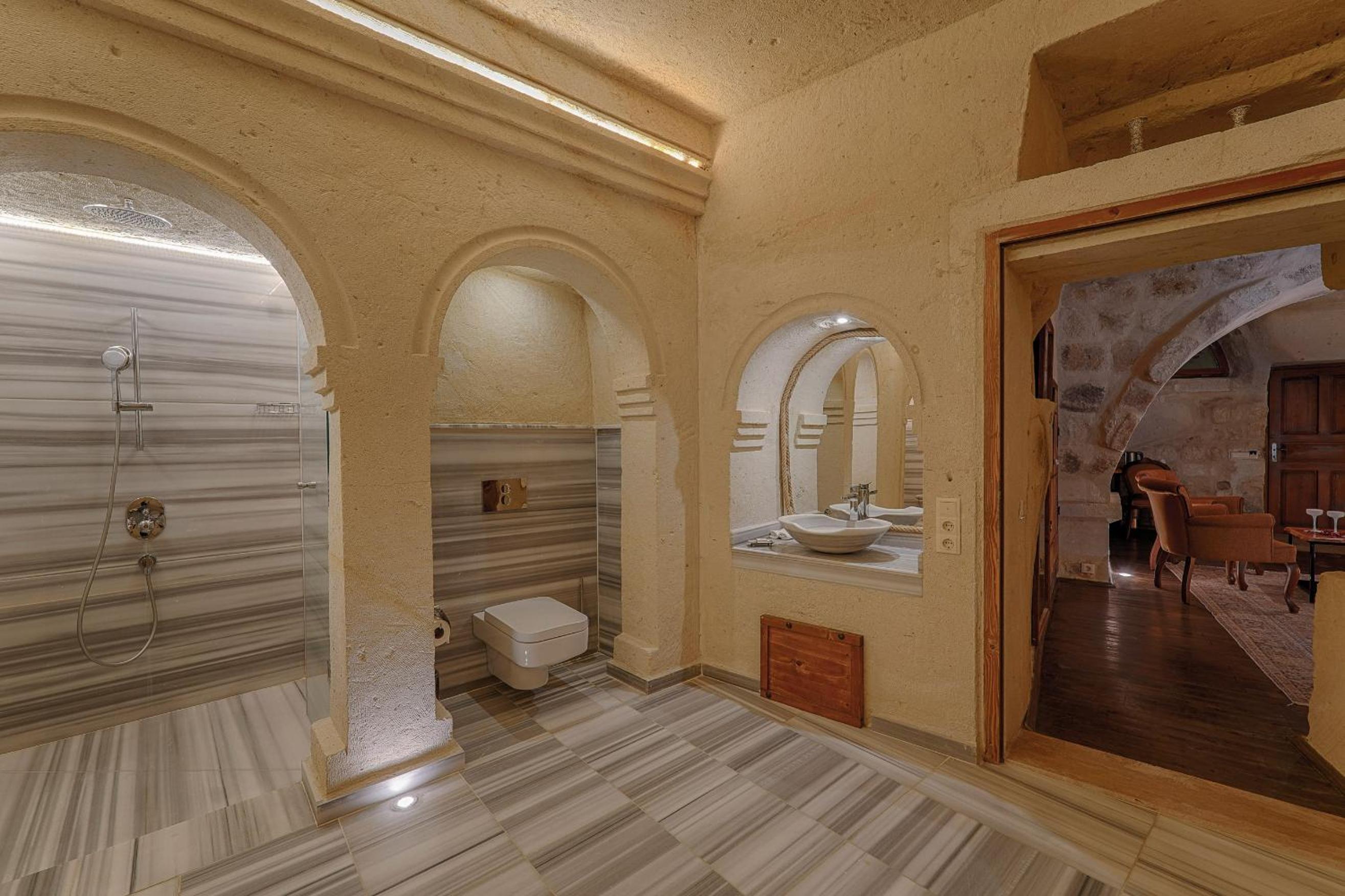 Executive Suite photo 2