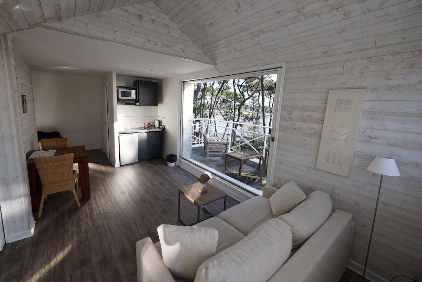 Suite Panoramique avec Balcon - Vue sur Mer Suite Panoramique avec Balcon - Vue sur Mer