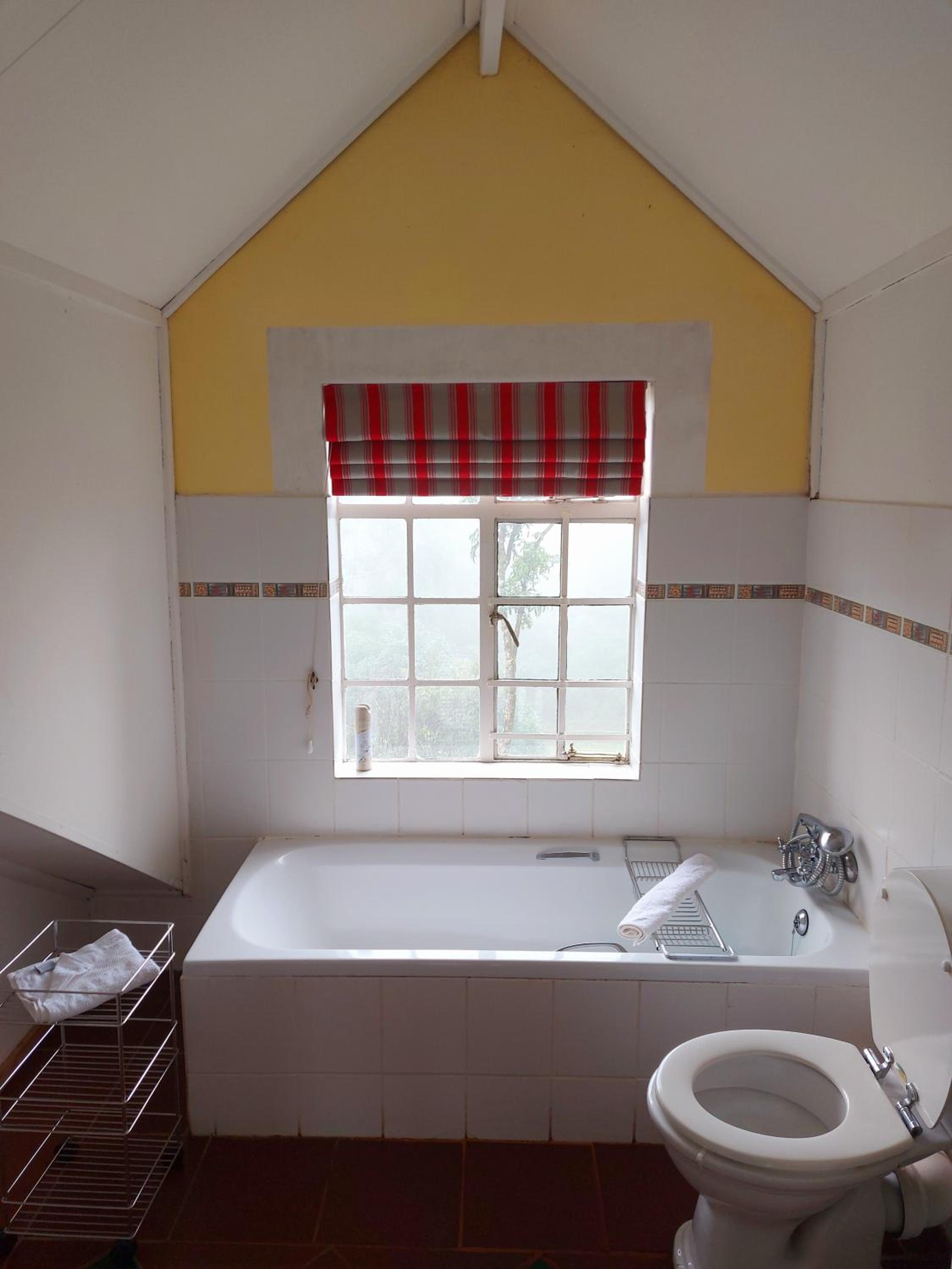 Deluxe Family Suite - Photo 10