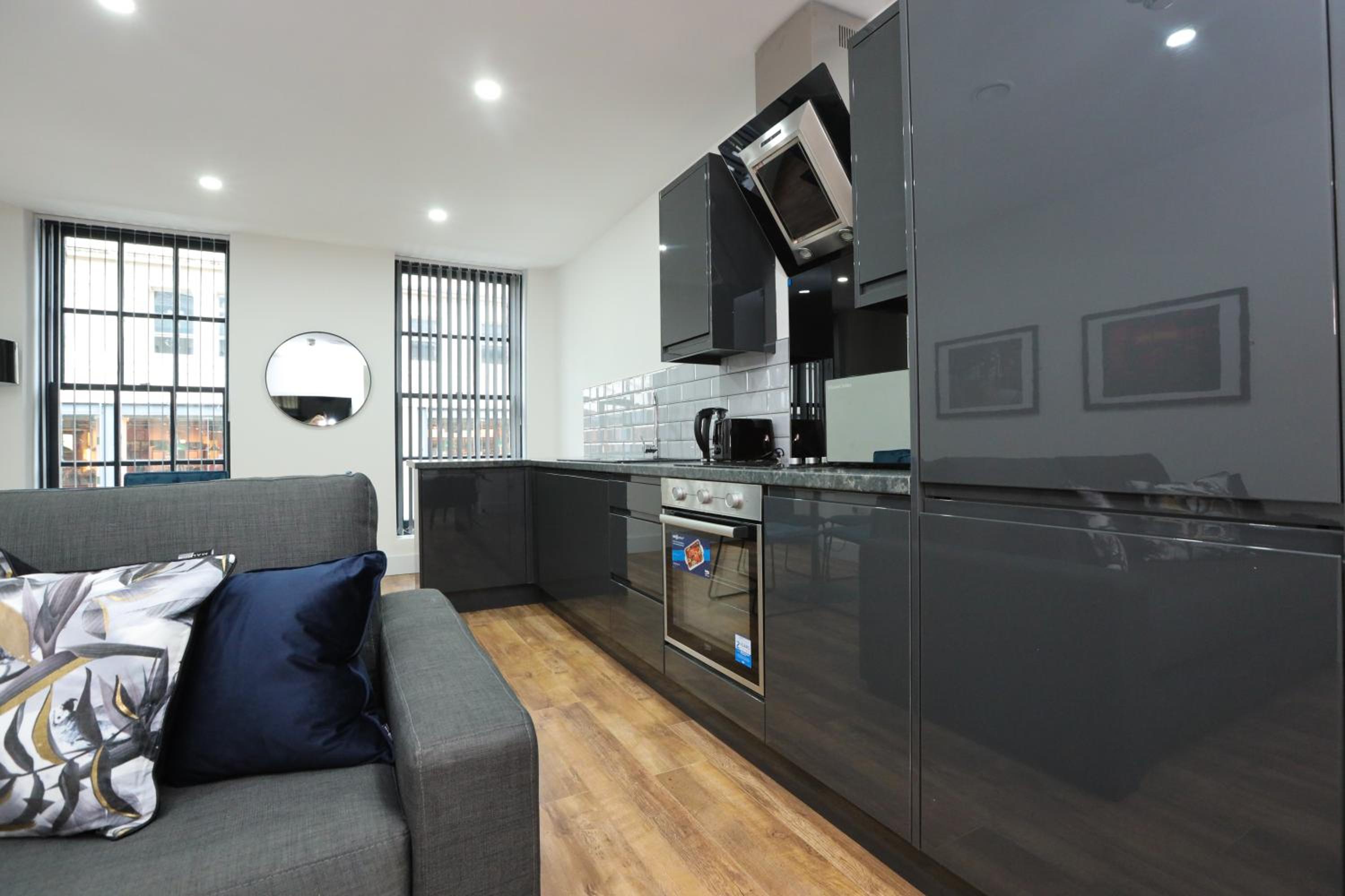 Two-Bedroom Apartment - Photo 4