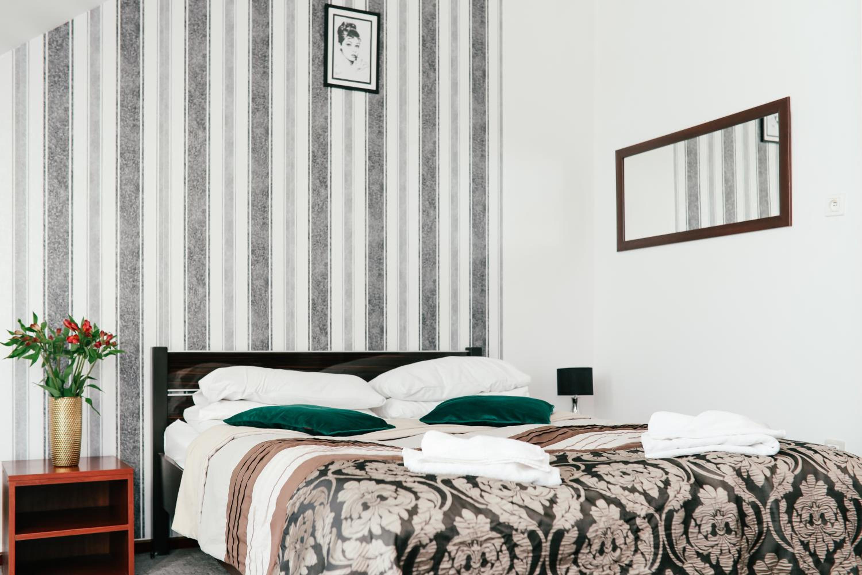Deluxe Double Room - Photo 1