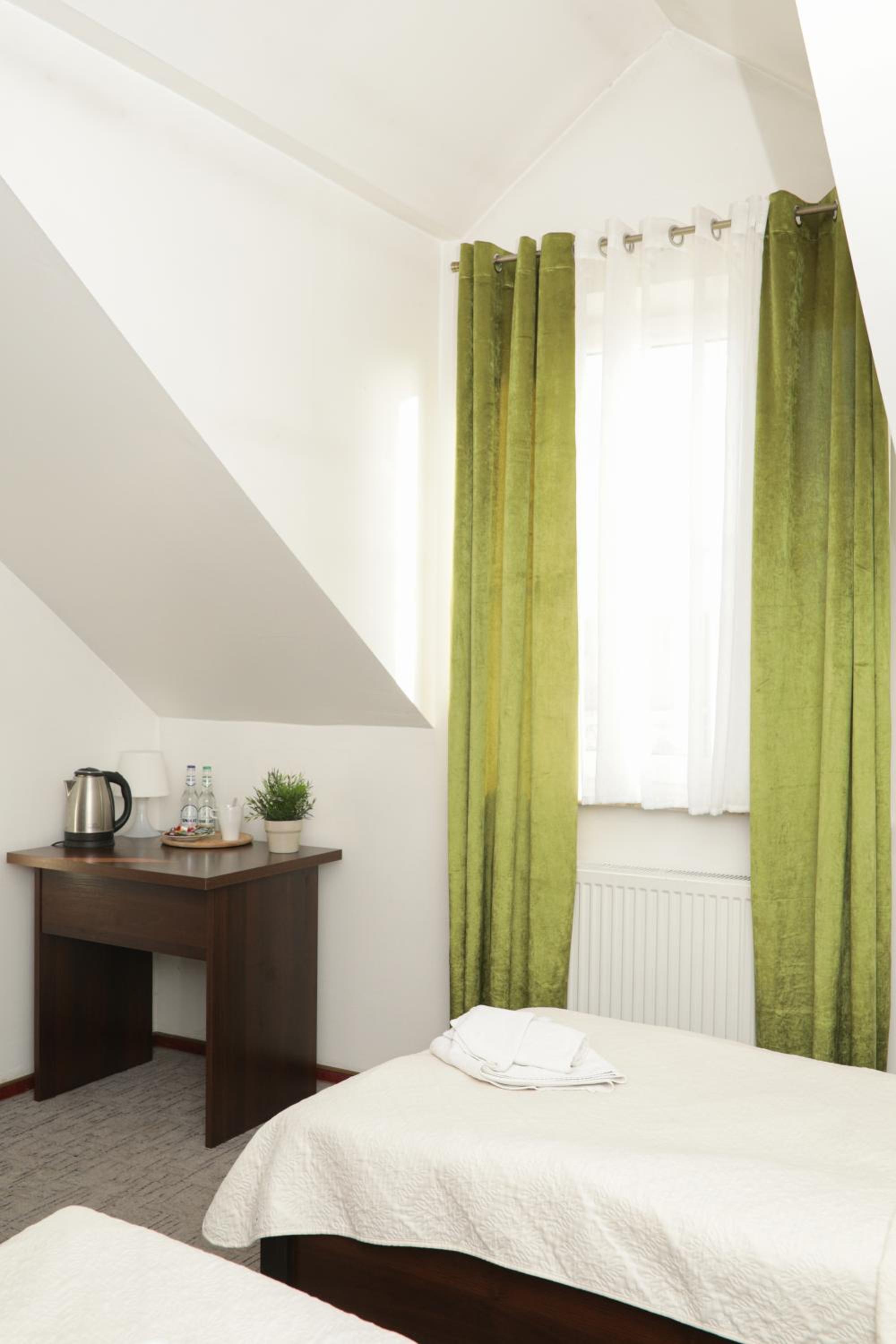 Triple Room - Photo 1