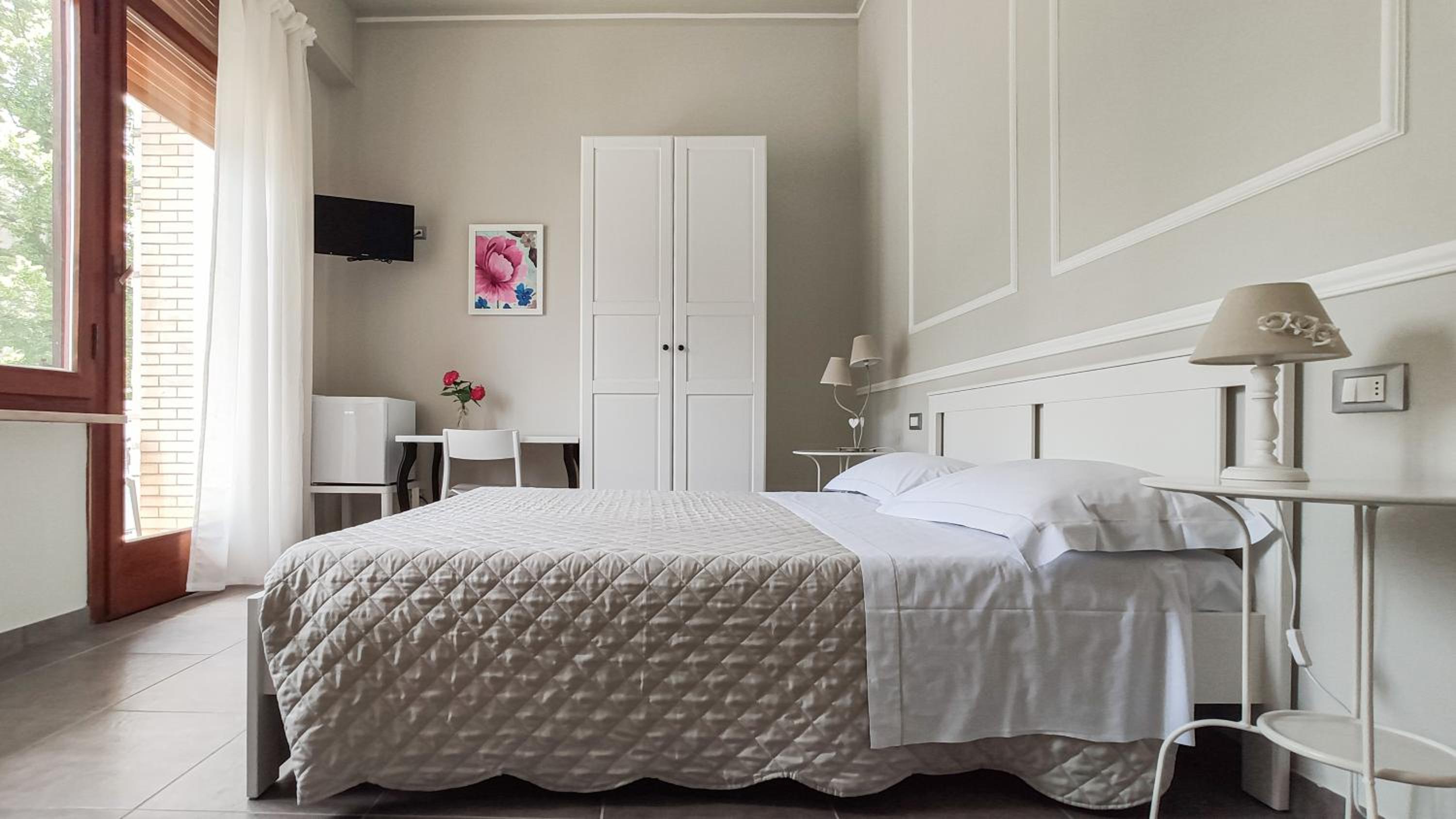 Triple Room - Photo 18