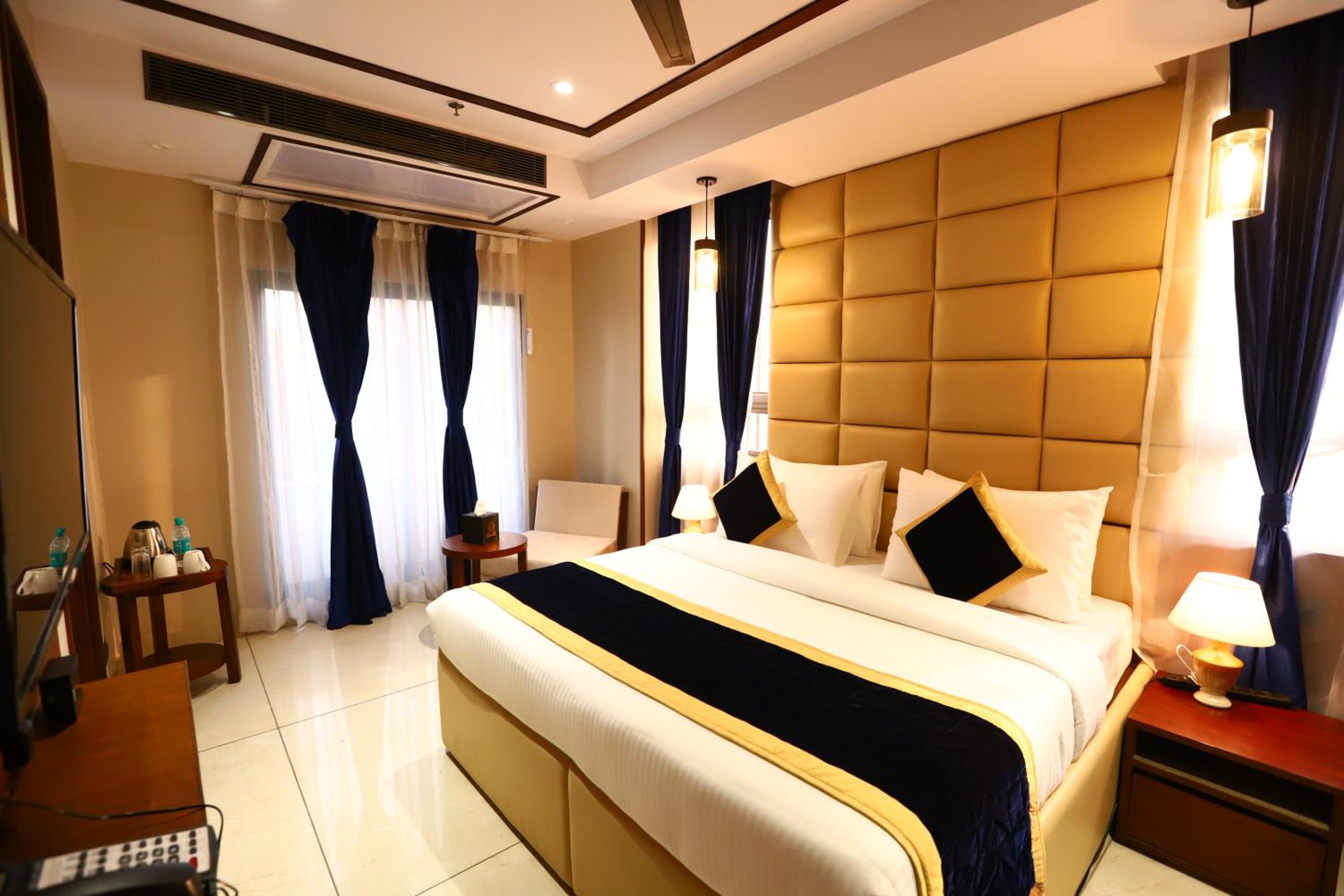 Deluxe Double or Twin Room
