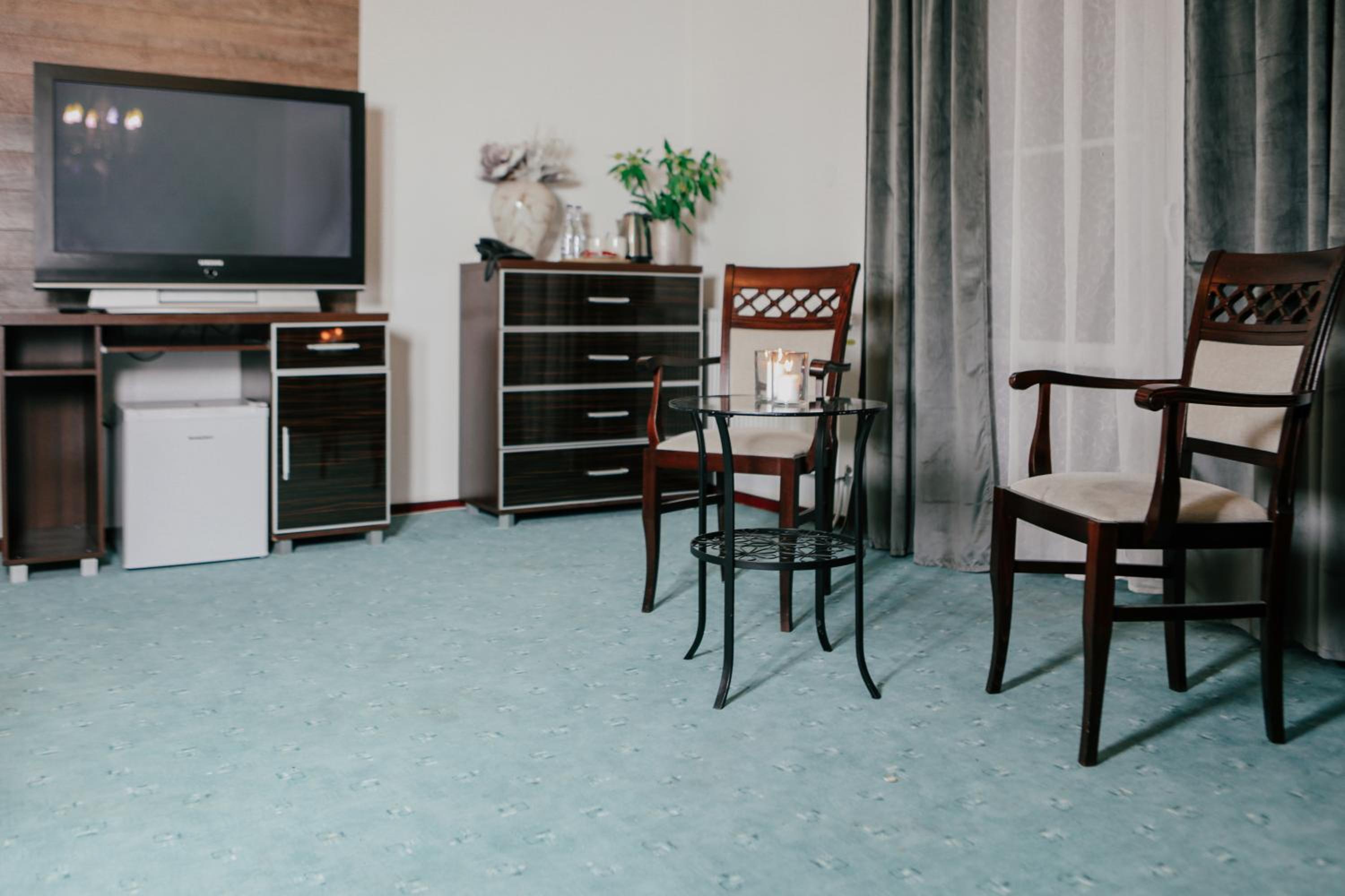 Suite with Balcony - Photo 2