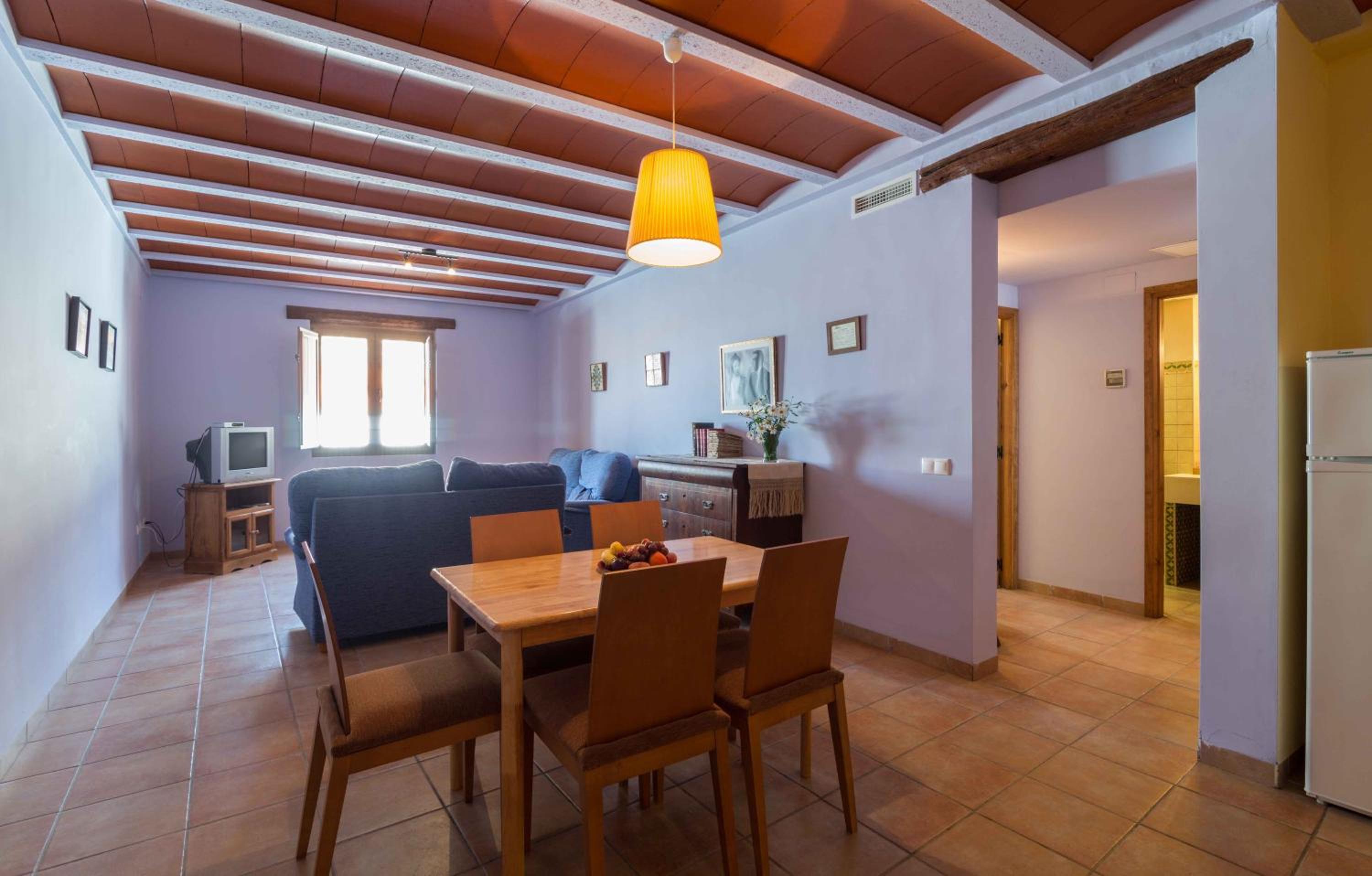 Two-Bedroom Apartment (4 Adults) photo 2