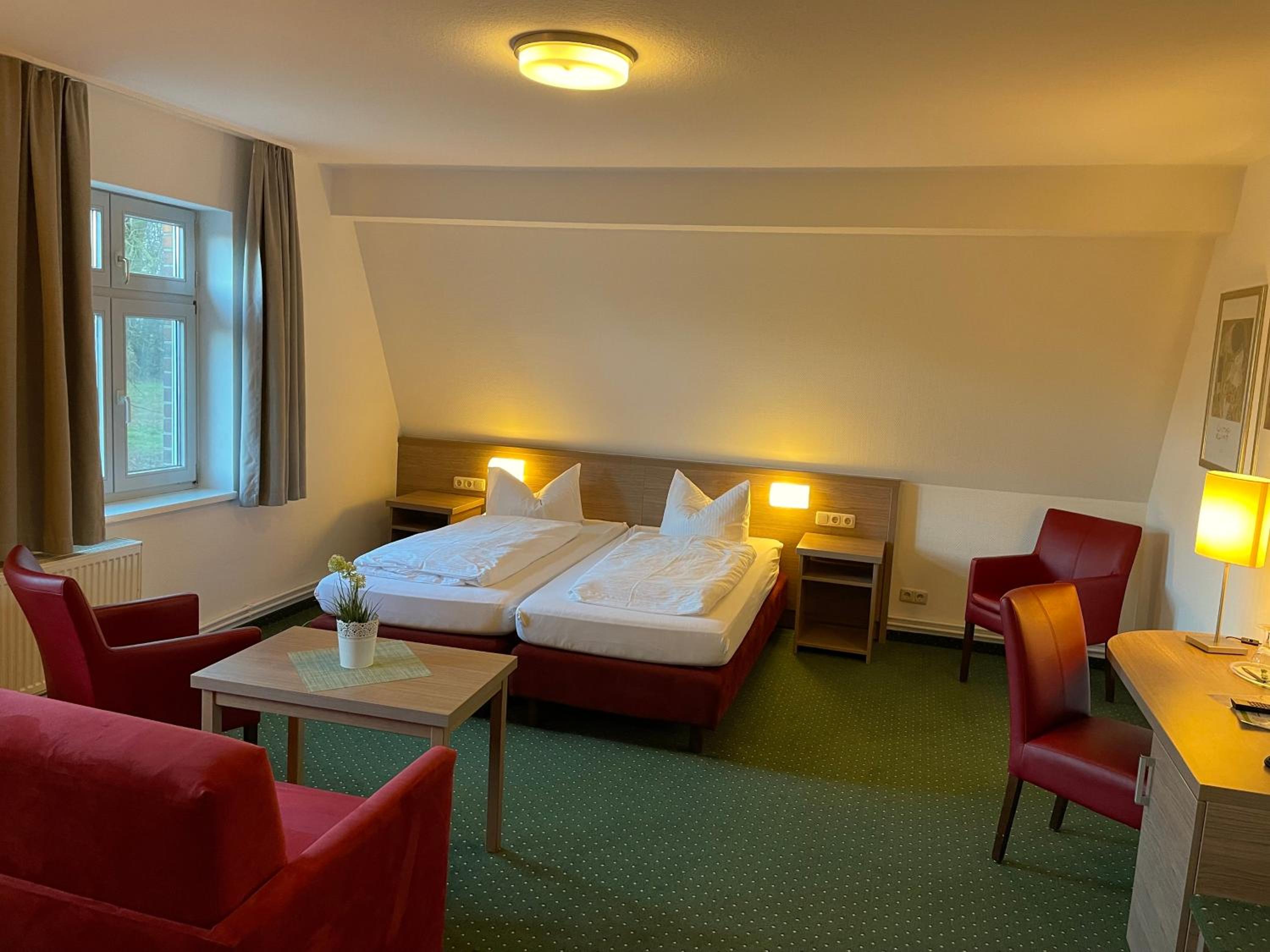 Deluxe Double or Twin Room - Photo 5