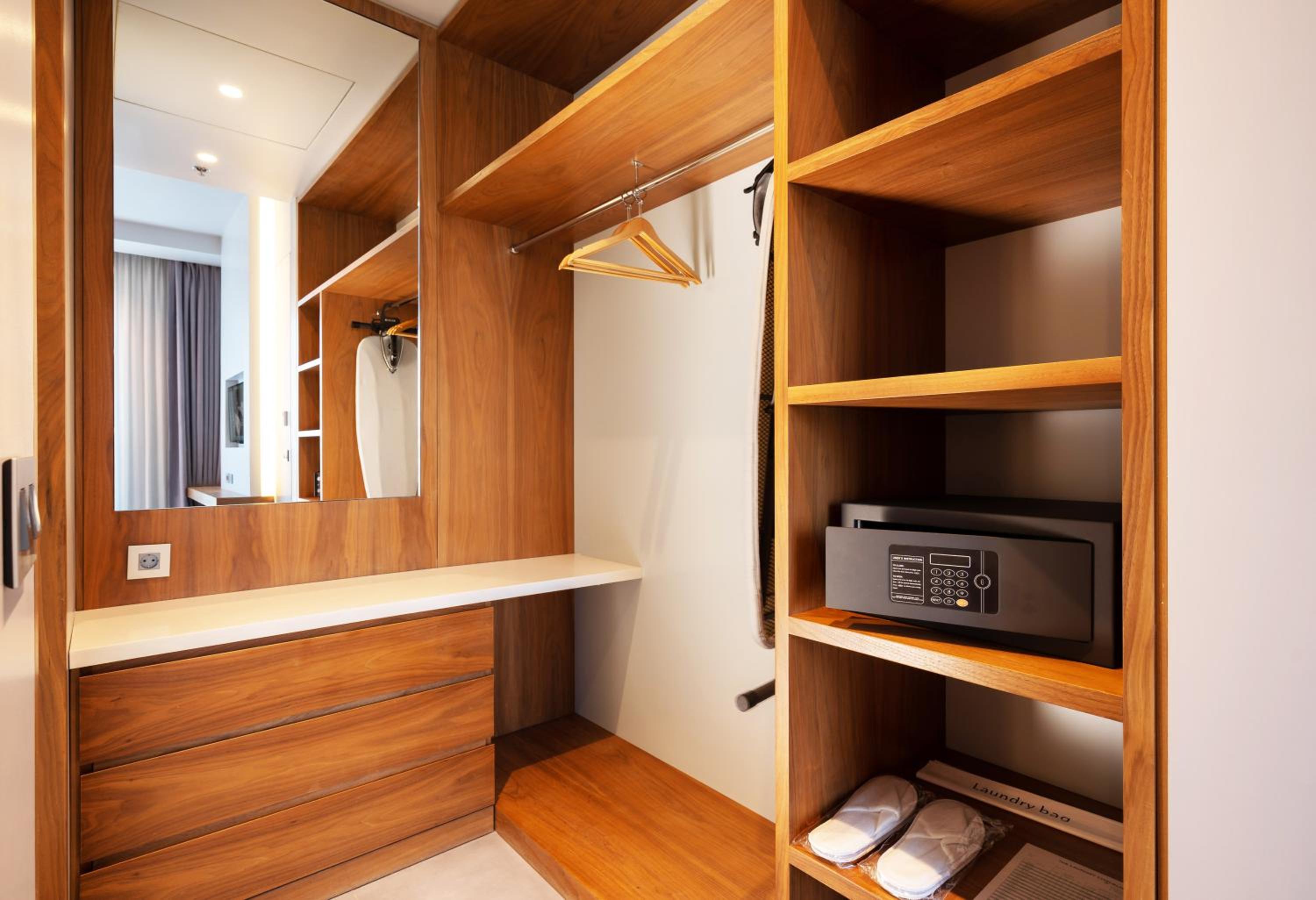 Superior One-Bedroom Apartment photo 3