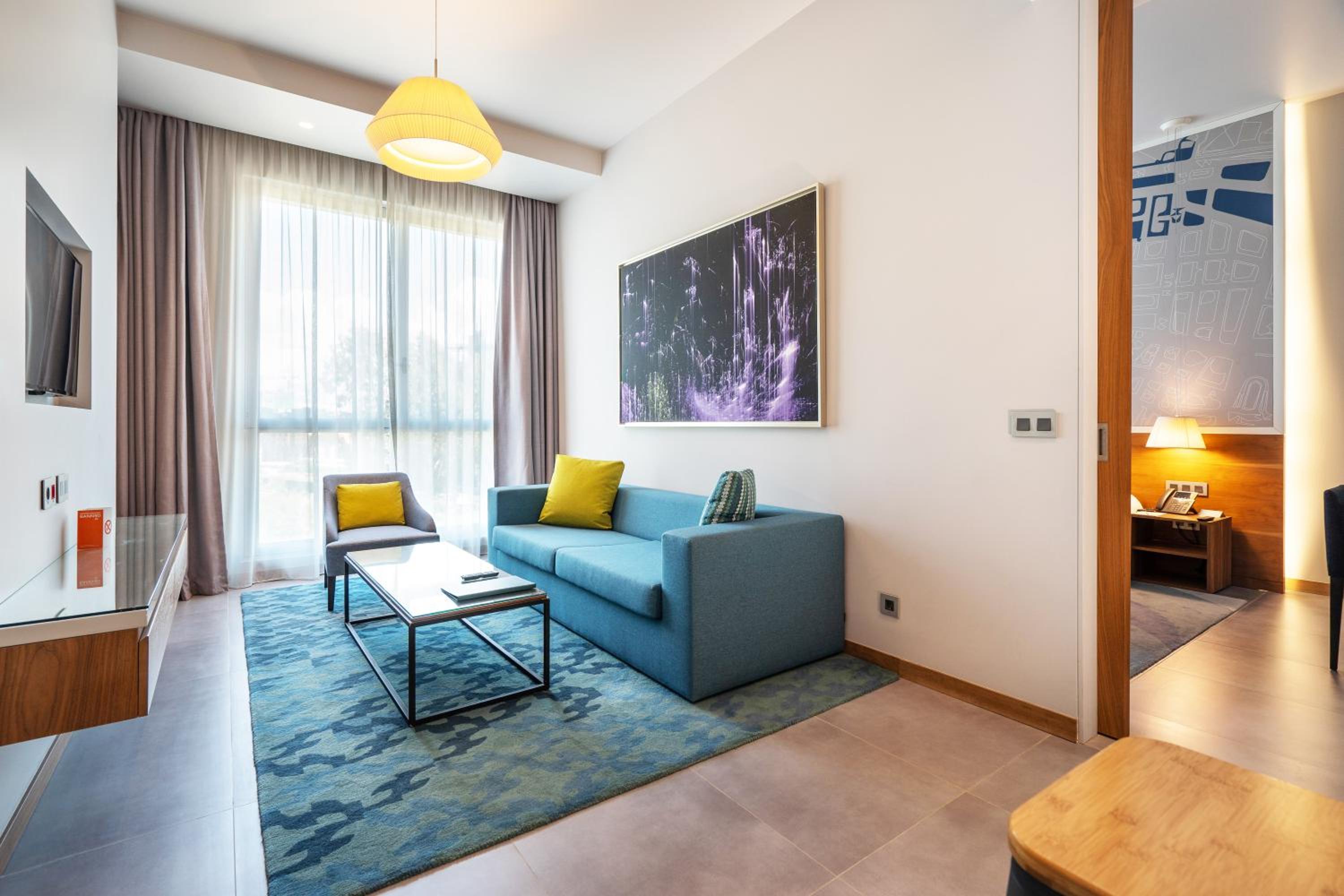 Superior One-Bedroom Apartment photo 2