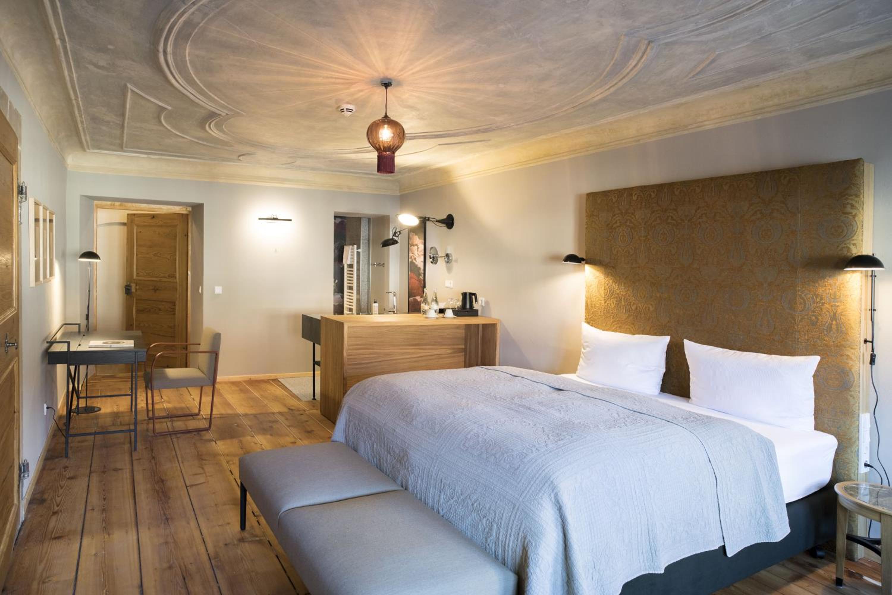 Superior “En Suite” L Marktblick - Photo 5