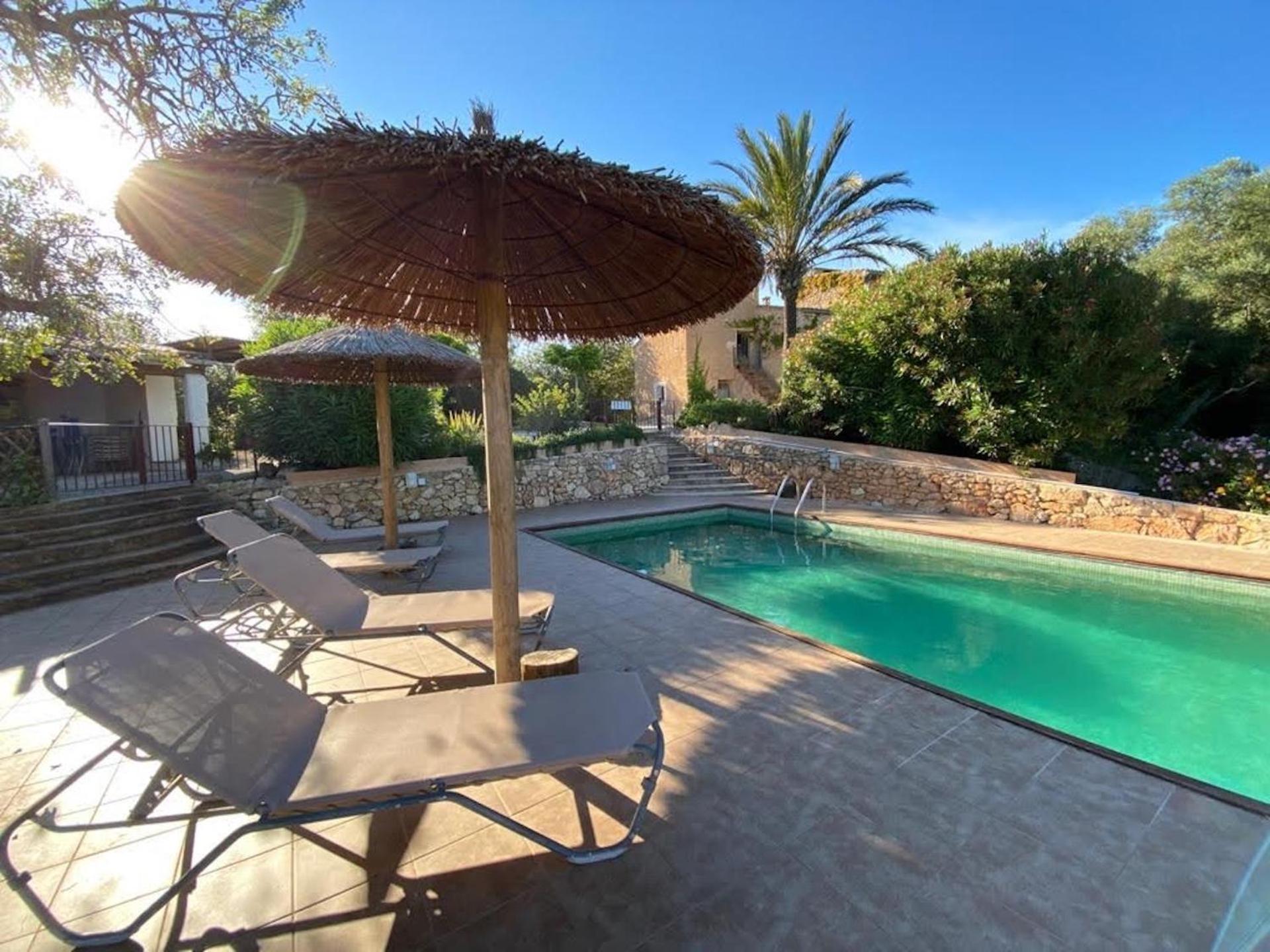 Villa with Garden View - Photo 13