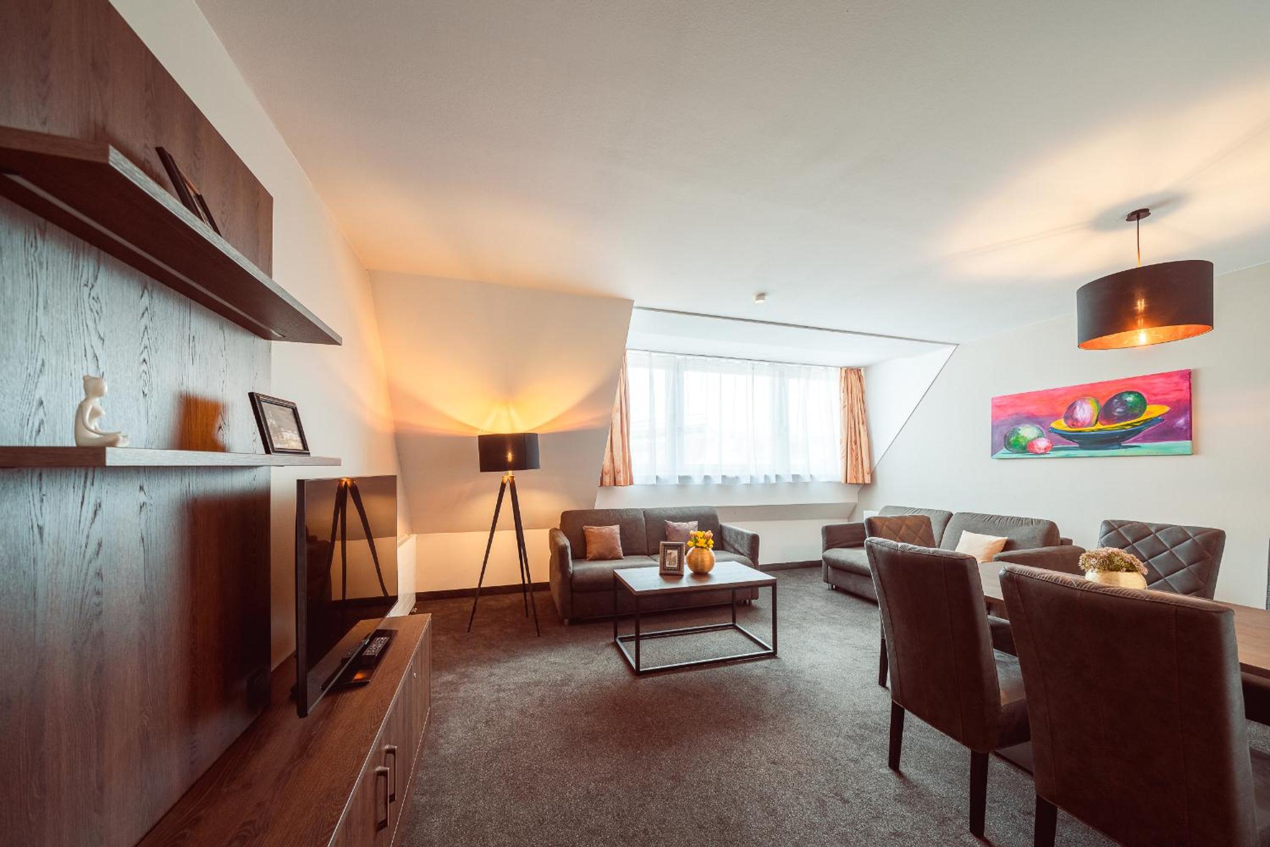 Two-Bedroom Apartment - Photo 2