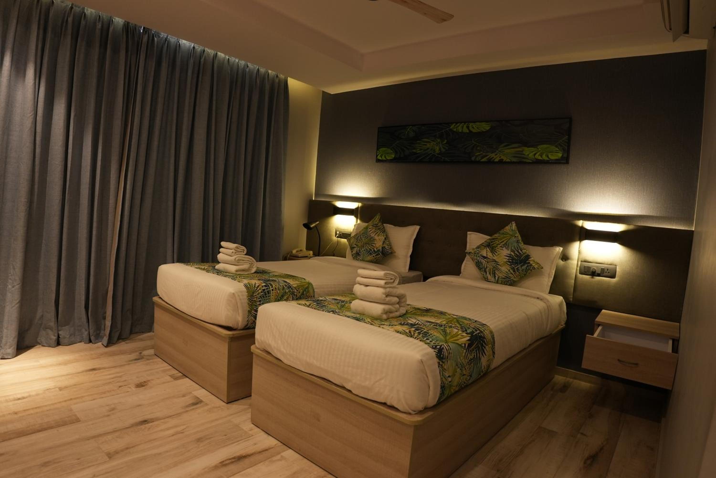 Standard Double or Twin Room - Photo 3
