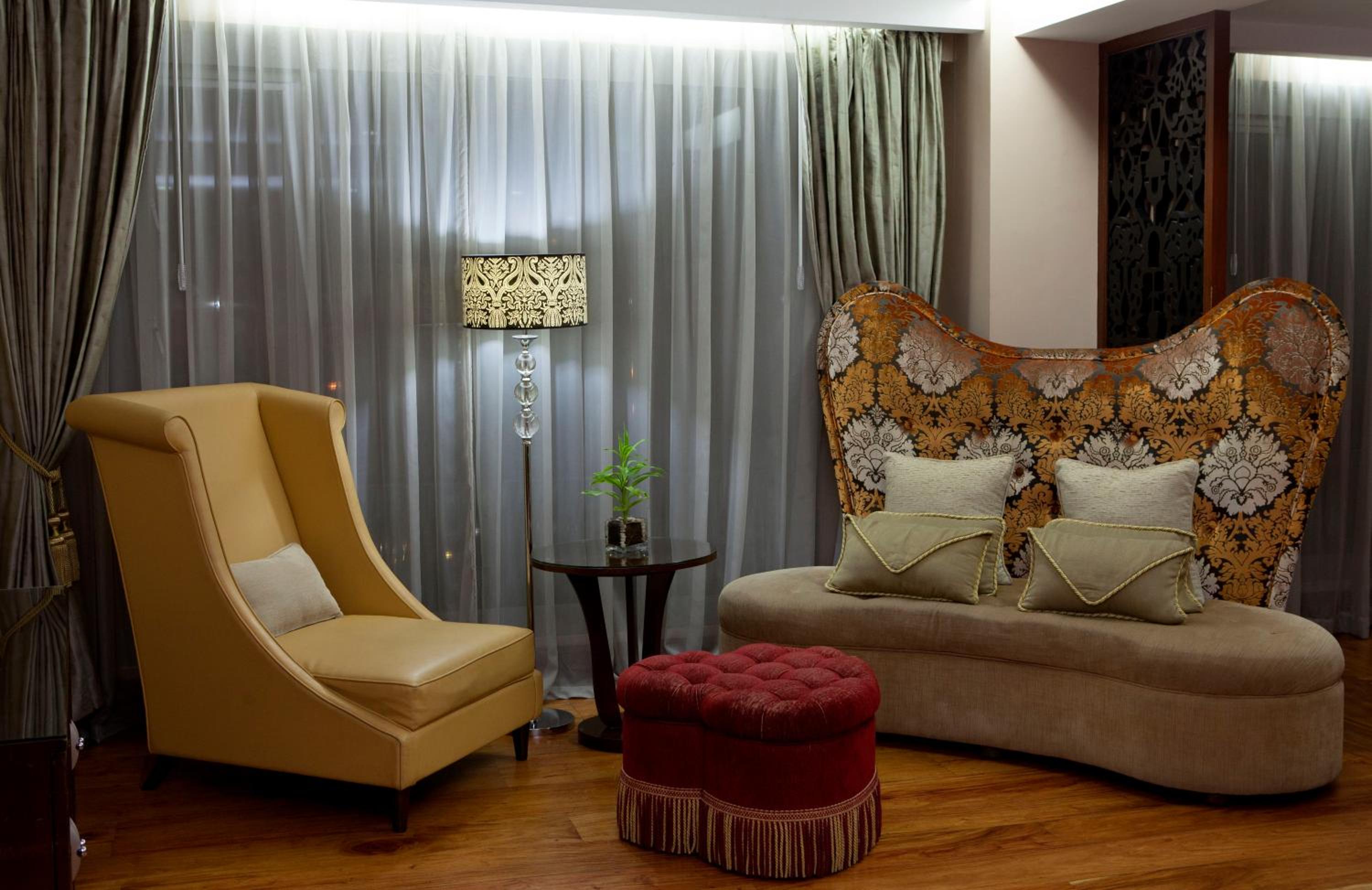 Suite - Photo 10