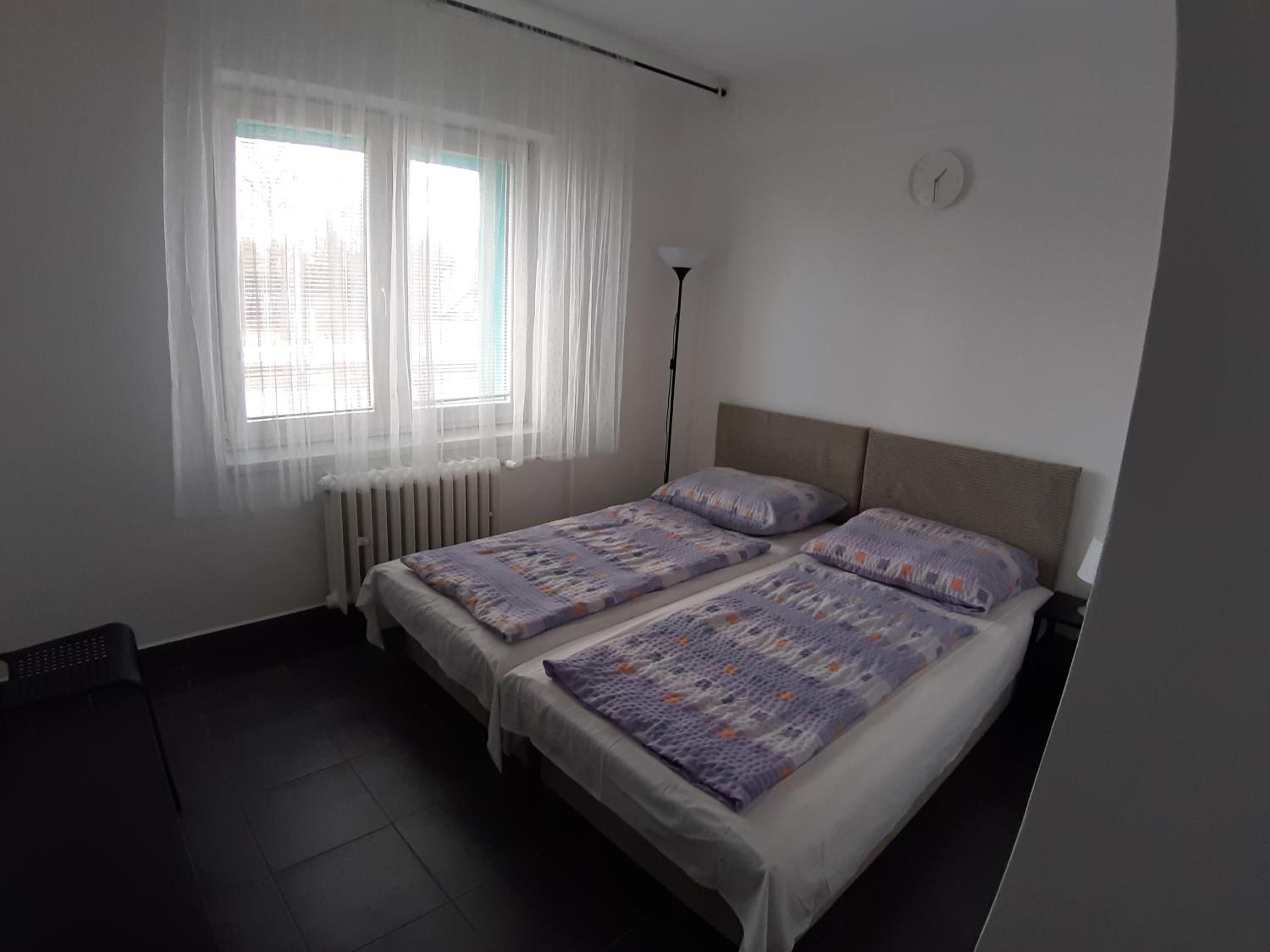 Double Room with Private Bathroom - Photo 5