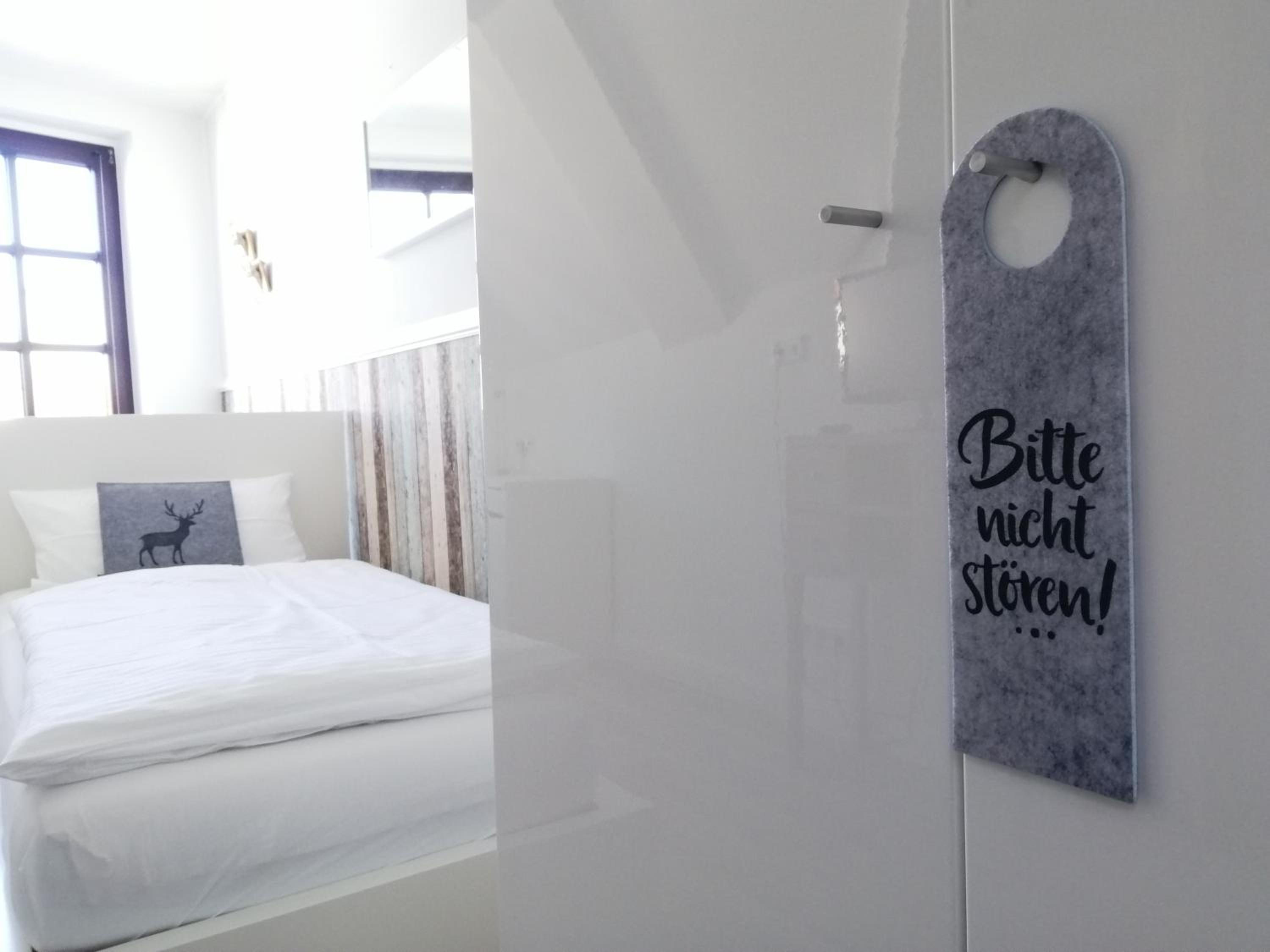 Single Room photo 3