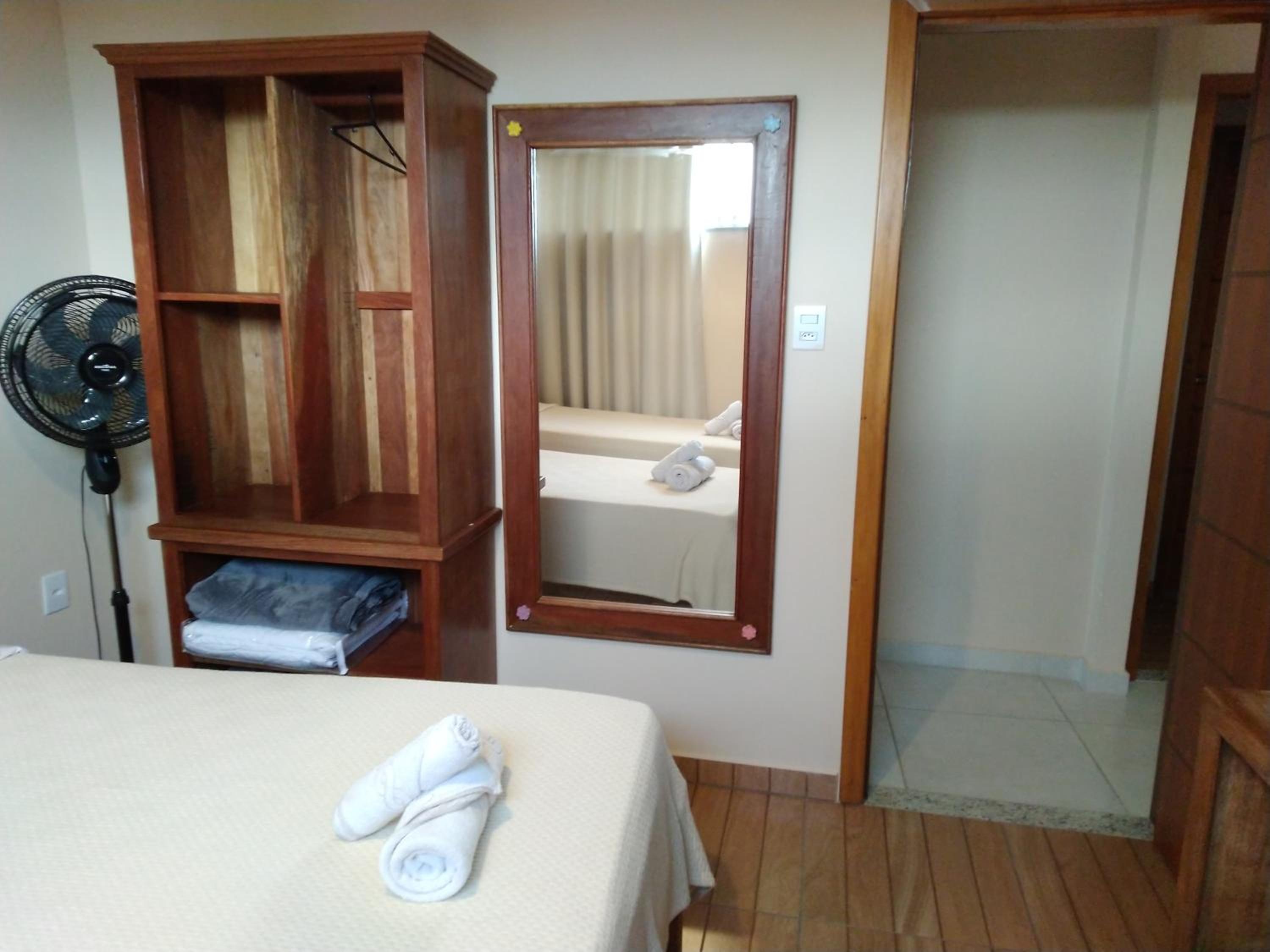 Twin Room with Bathroom photo 2