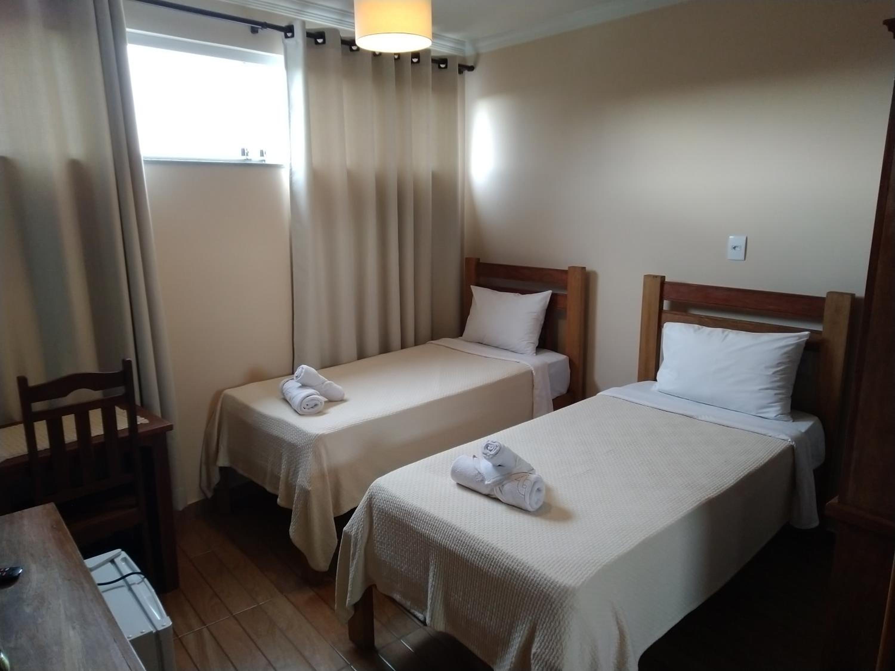 Twin Room with Bathroom photo 1