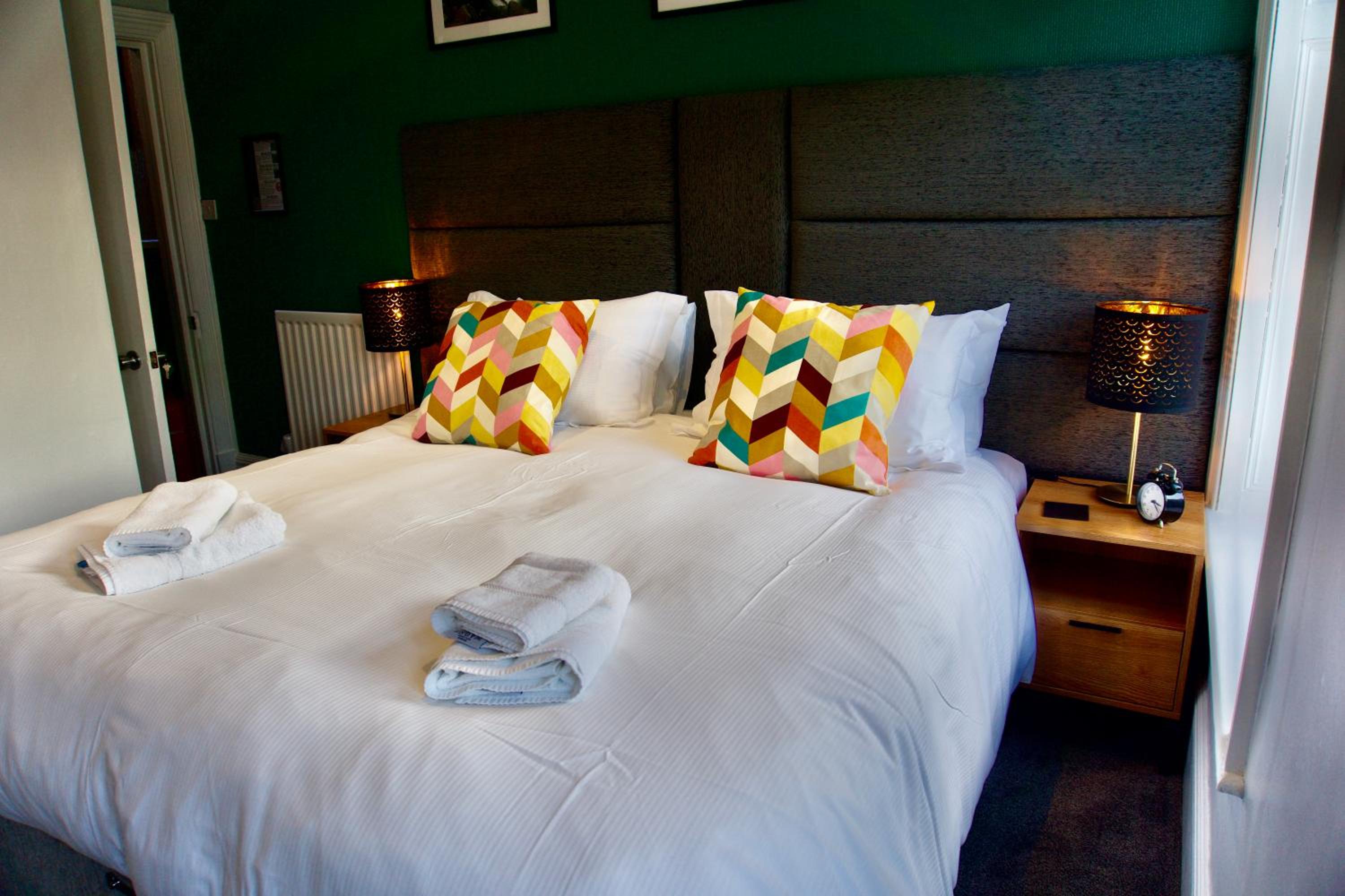 Superior Triple Room photo 3