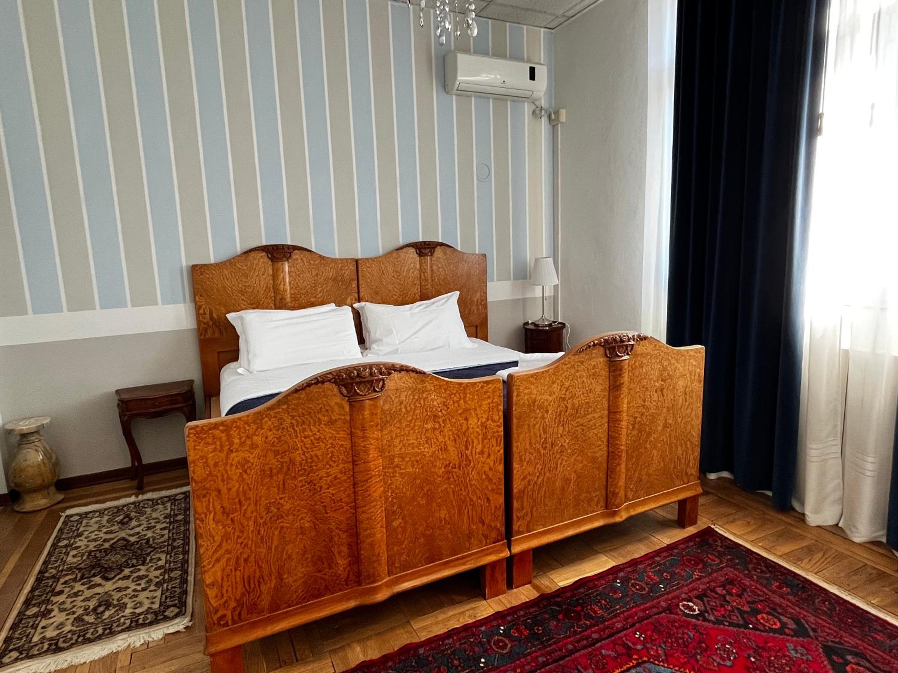 Double Room - Photo 10