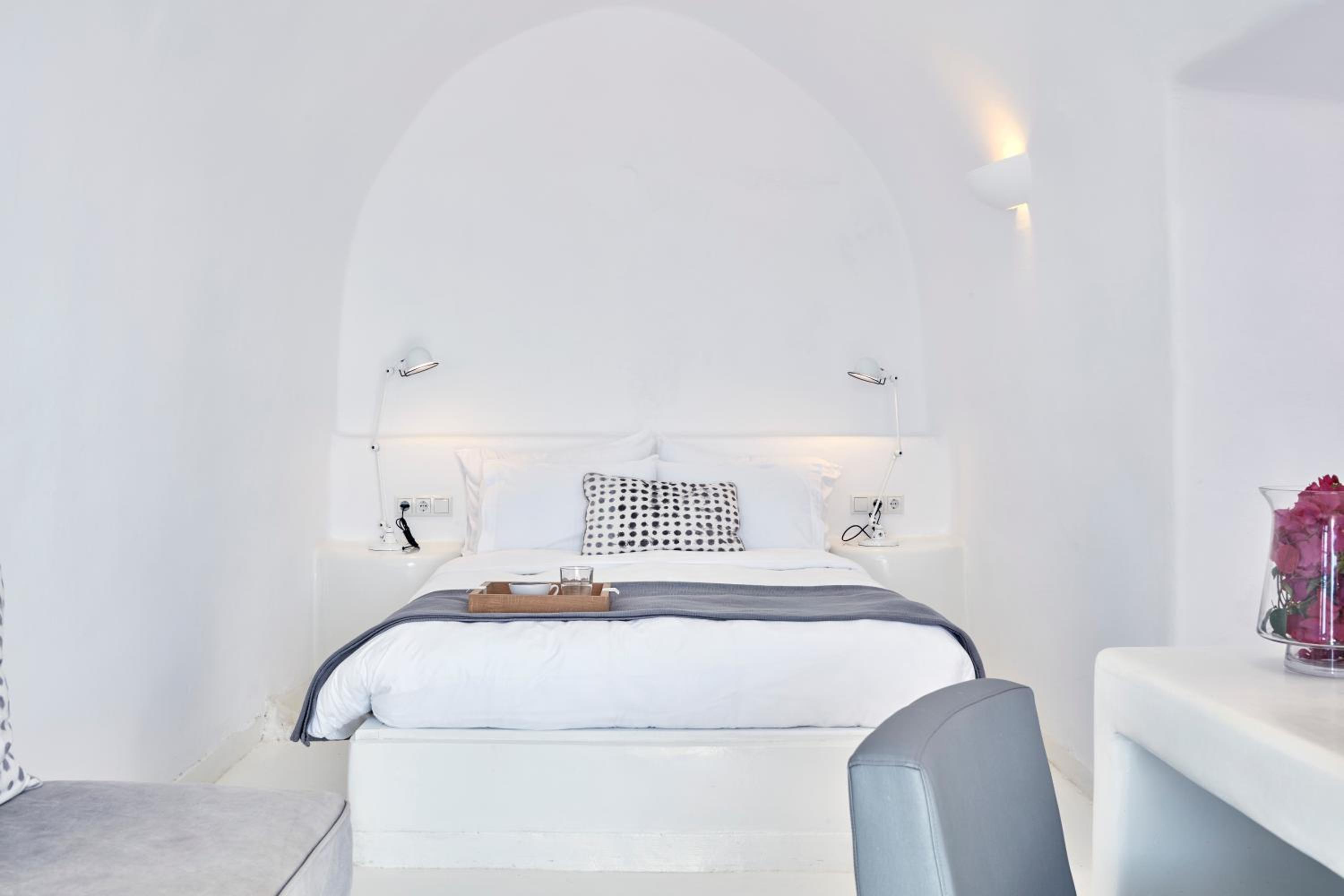 Superior Double Room with Caldera View - Photo 3