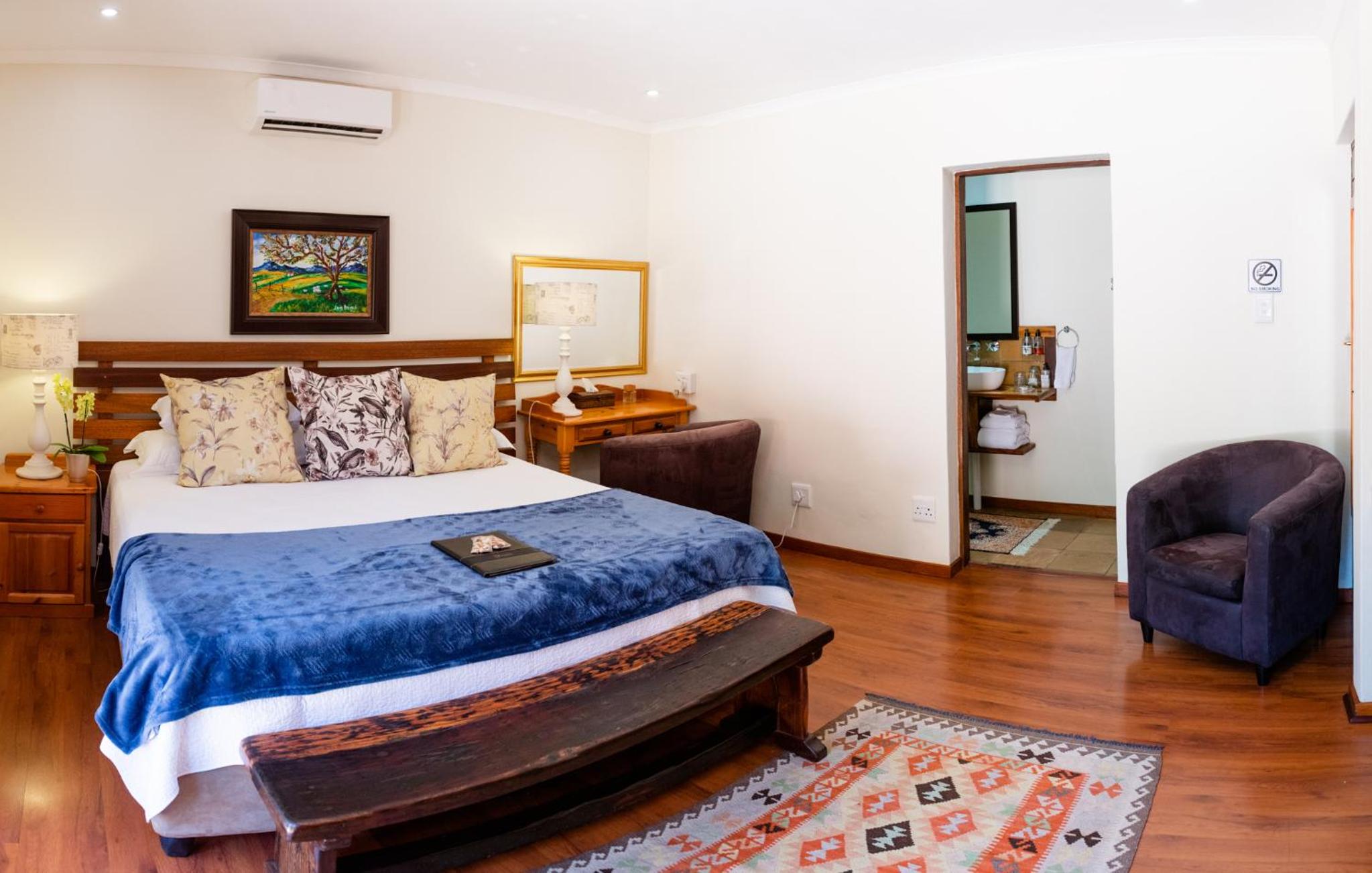 Standard Double or Twin Room photo 1