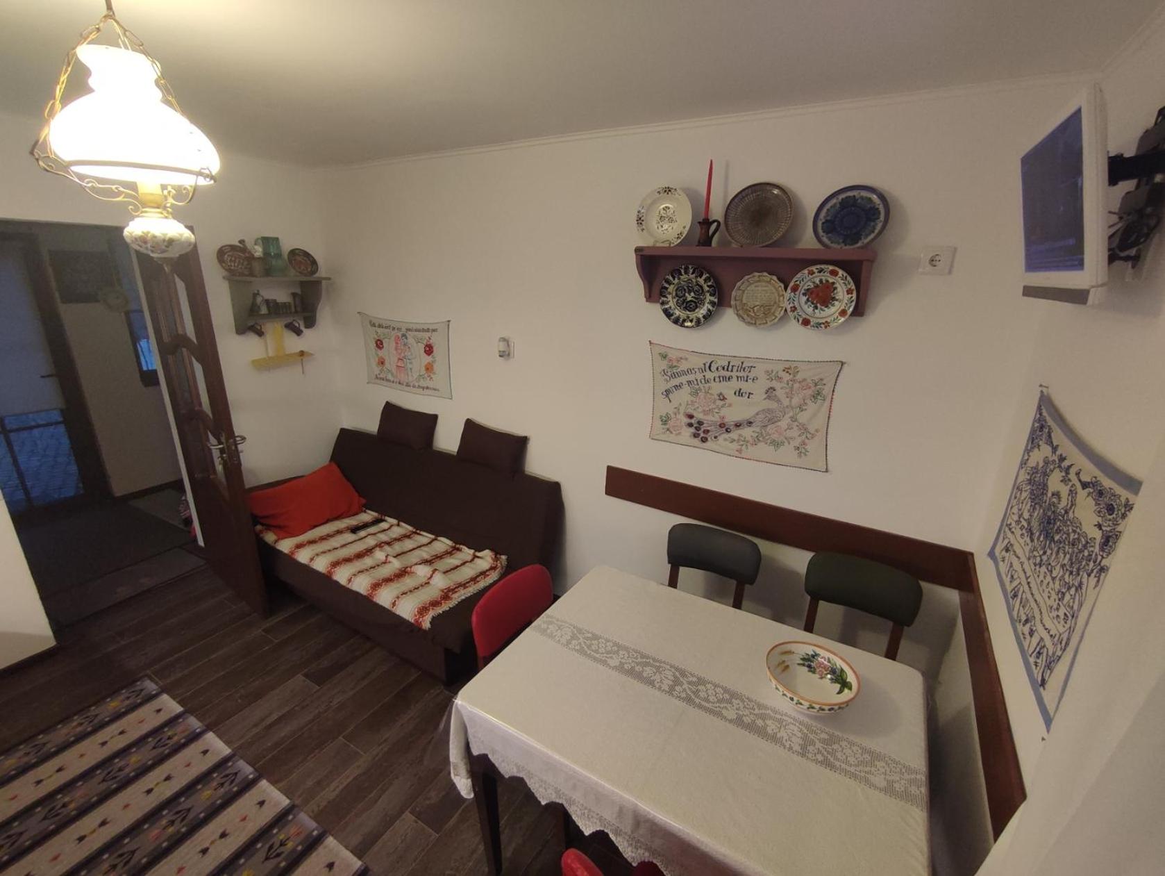 One-Bedroom House - Photo 13